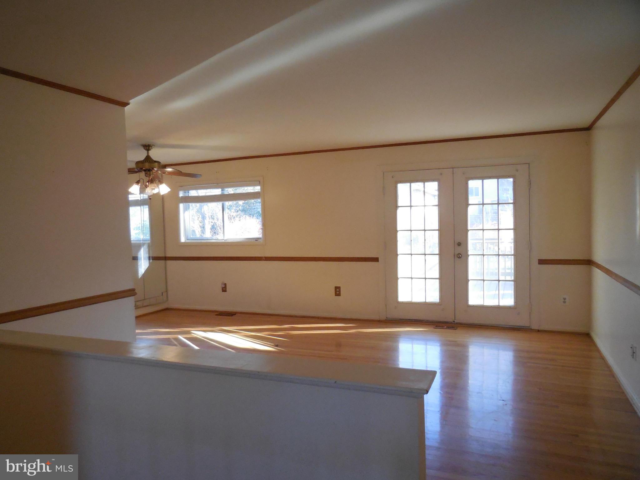 DUNN LORING WOODS - Residential Lease