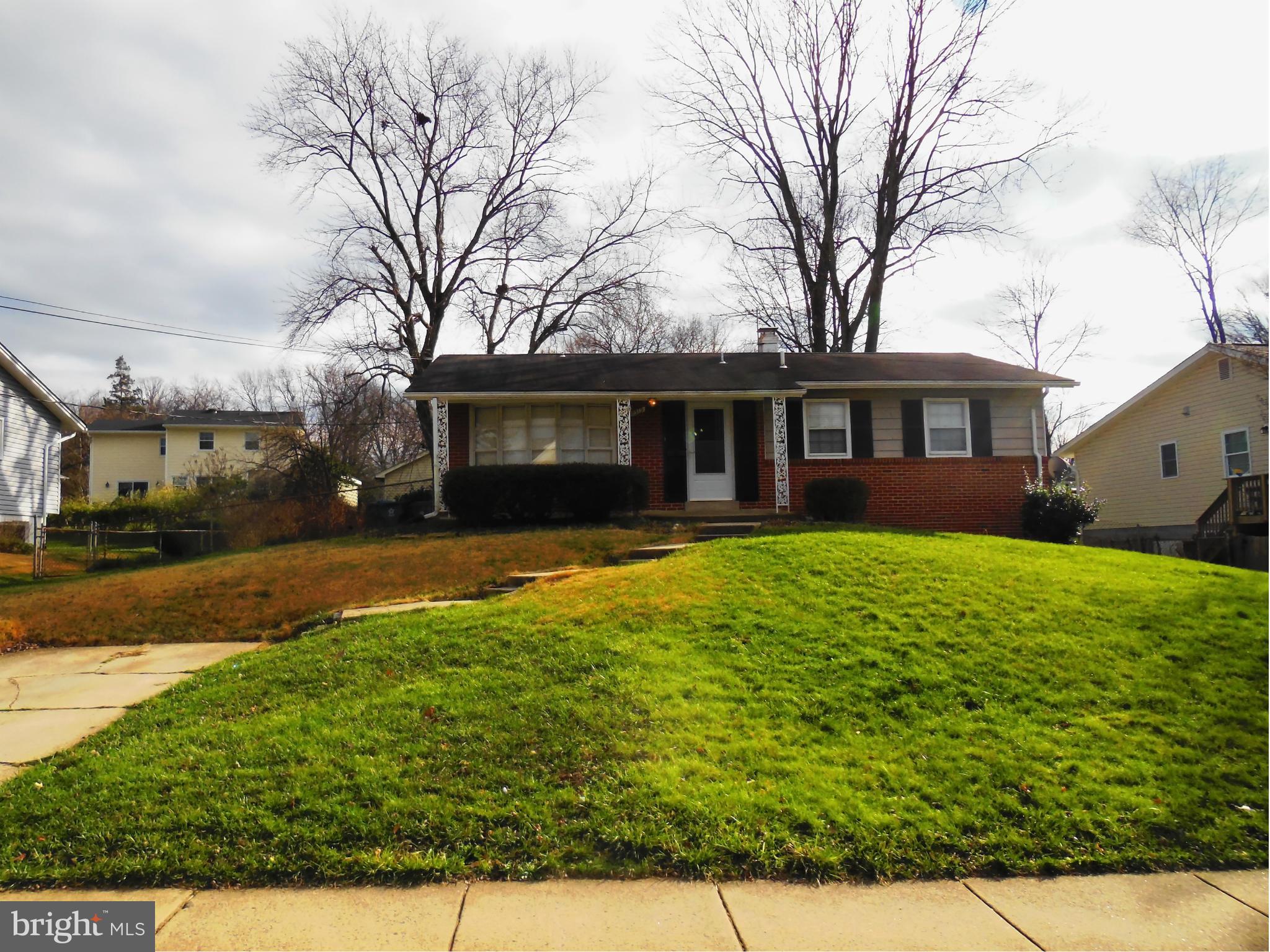 DUNN LORING WOODS - Residential Lease