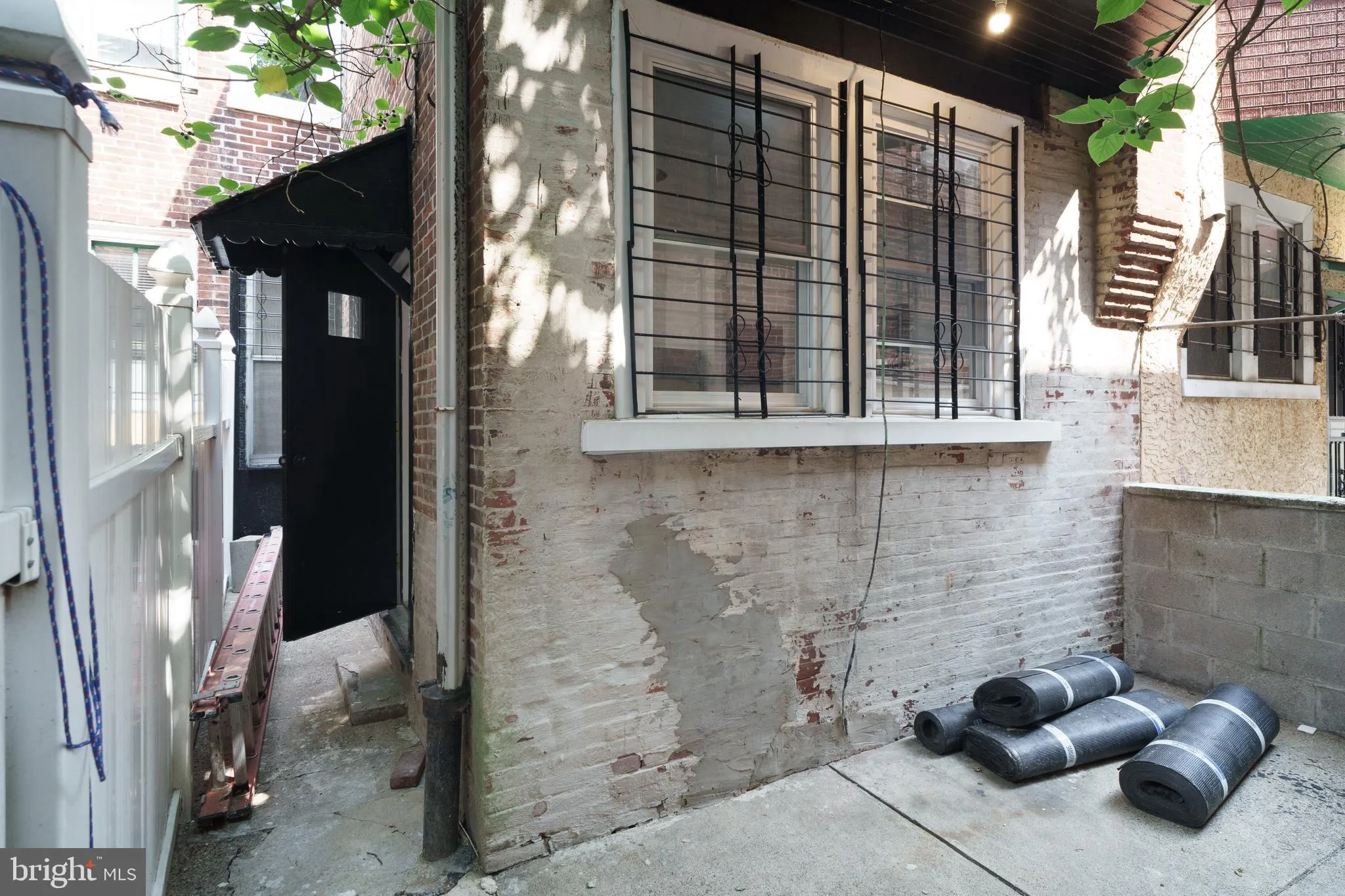 Philadelphia, Pennsylvania 19146, United States, 3 Bedrooms Bedrooms, ,2 BathroomsBathrooms,Residential,Active,184881