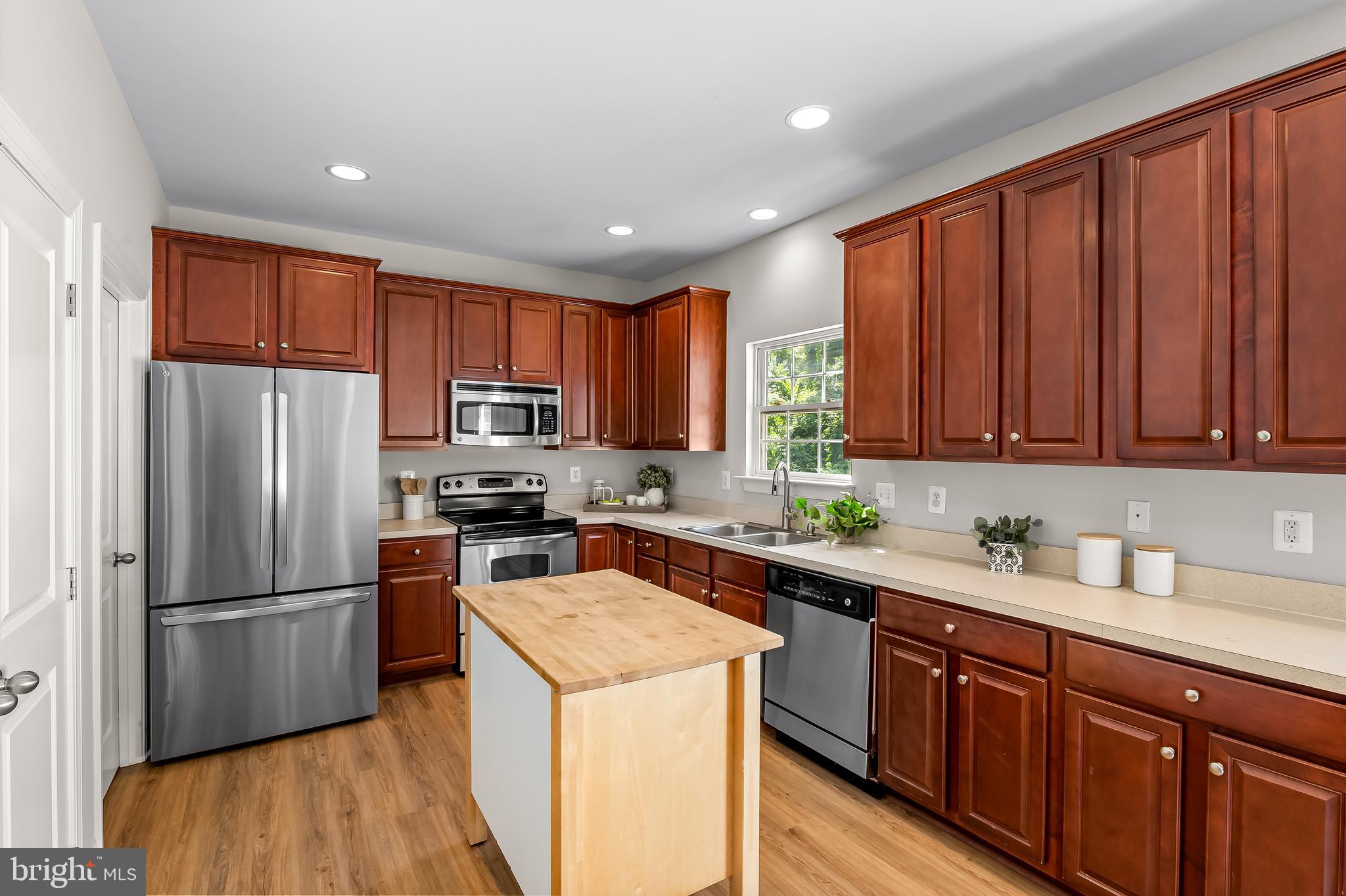 GLEN BURNIE HEIGHTS - Residential