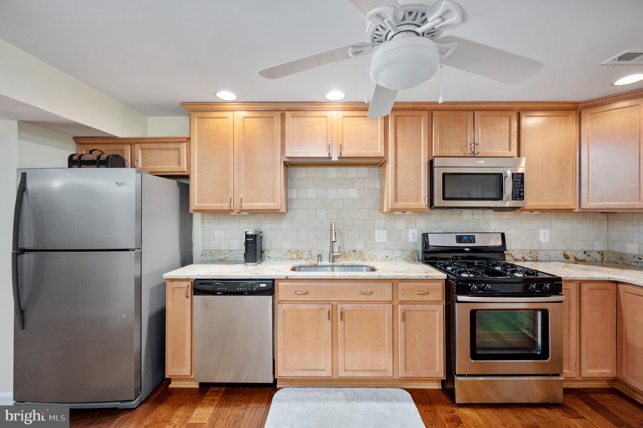 SEASONS LANDING - Residential