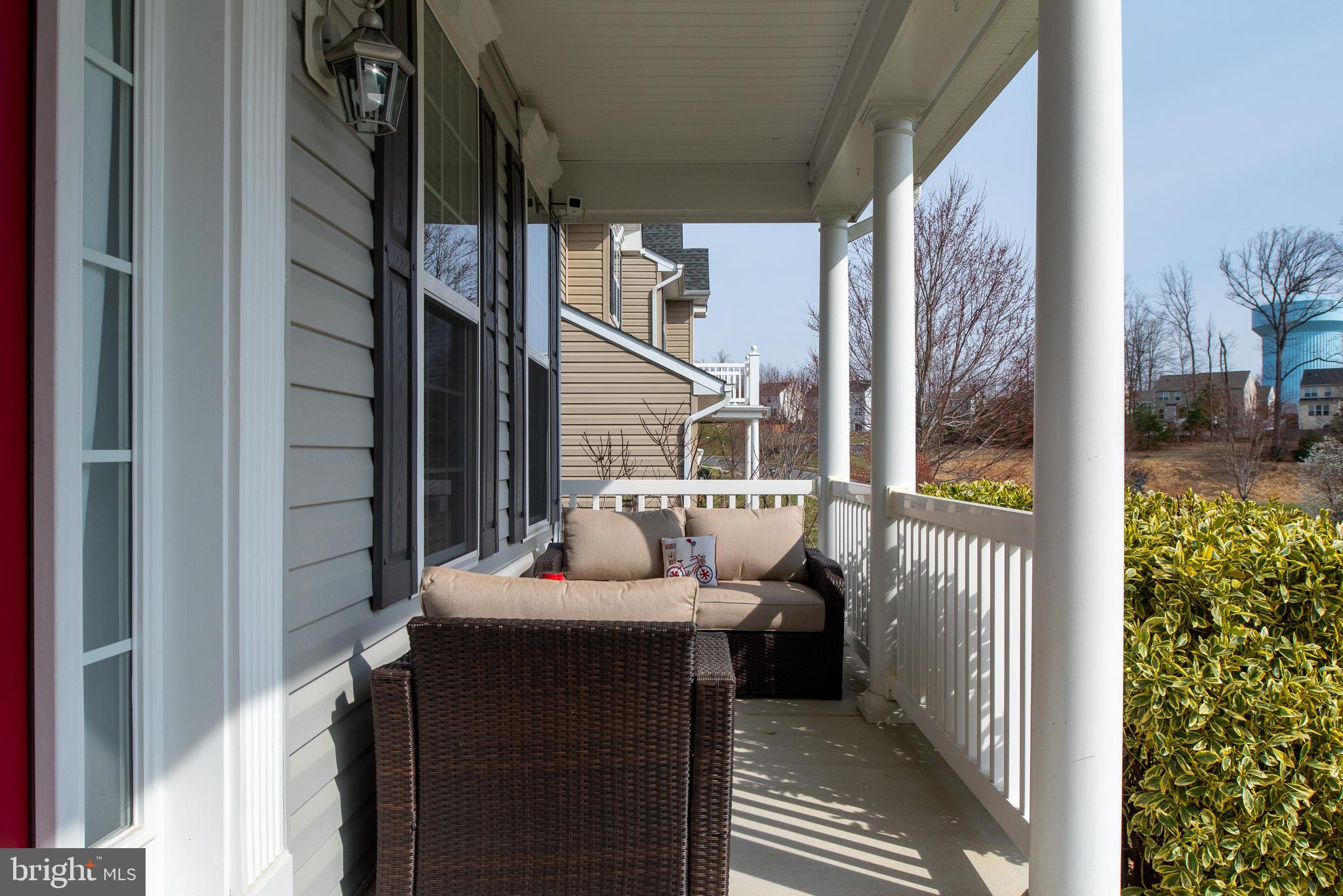 SEASONS LANDING - Residential