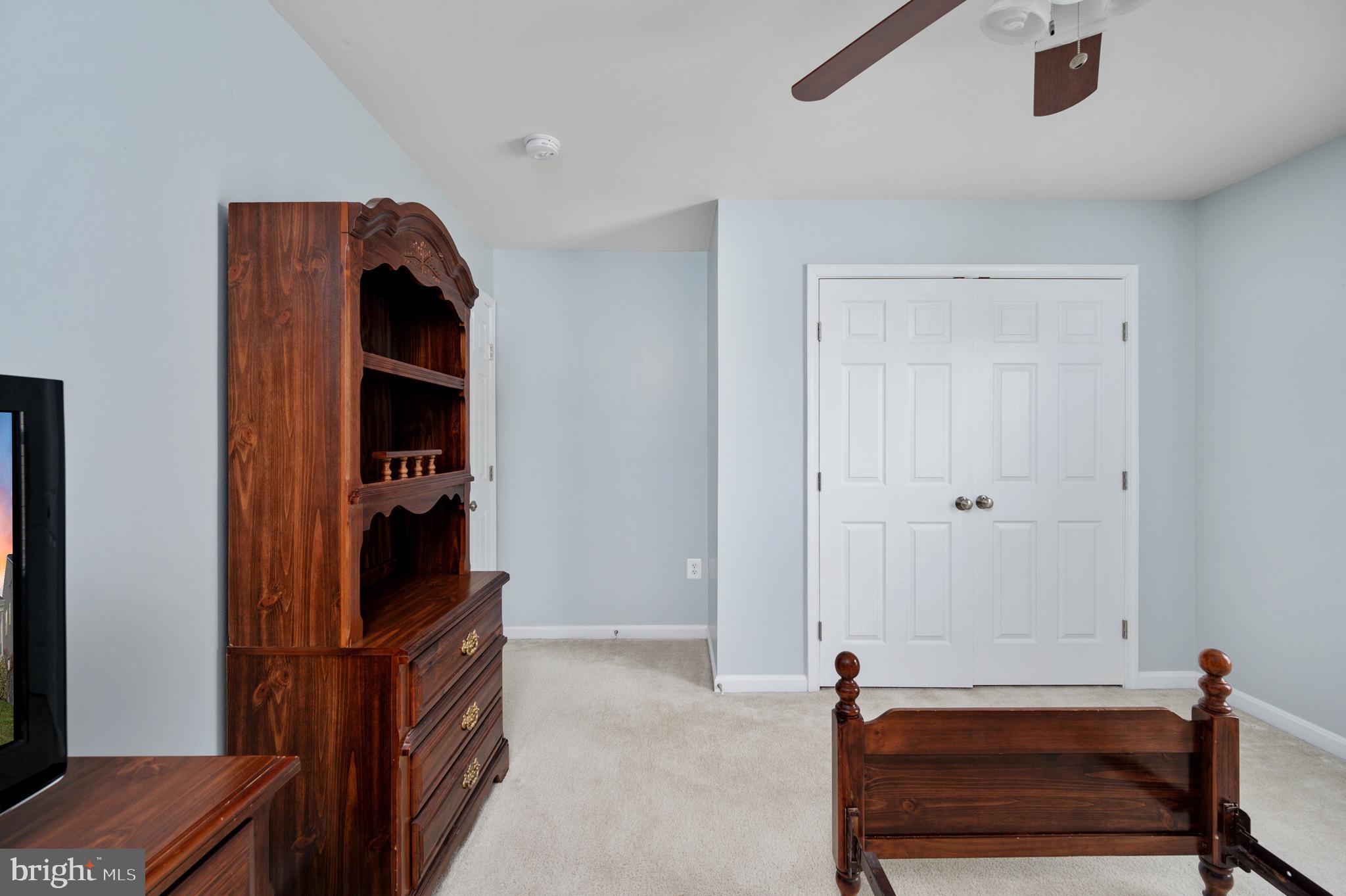 SEASONS LANDING - Residential