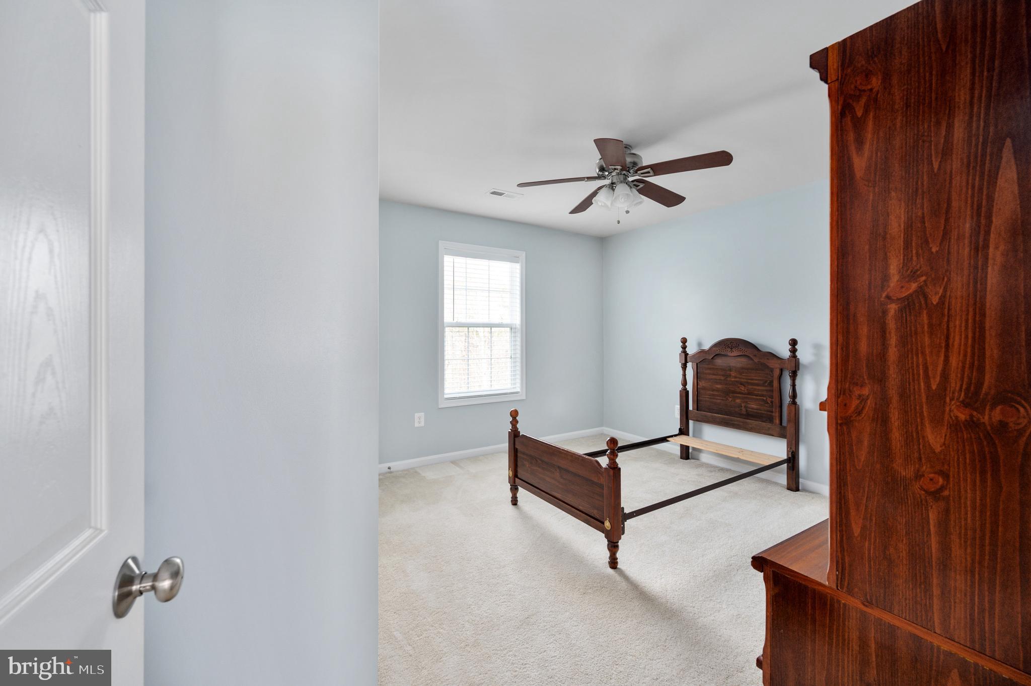 SEASONS LANDING - Residential