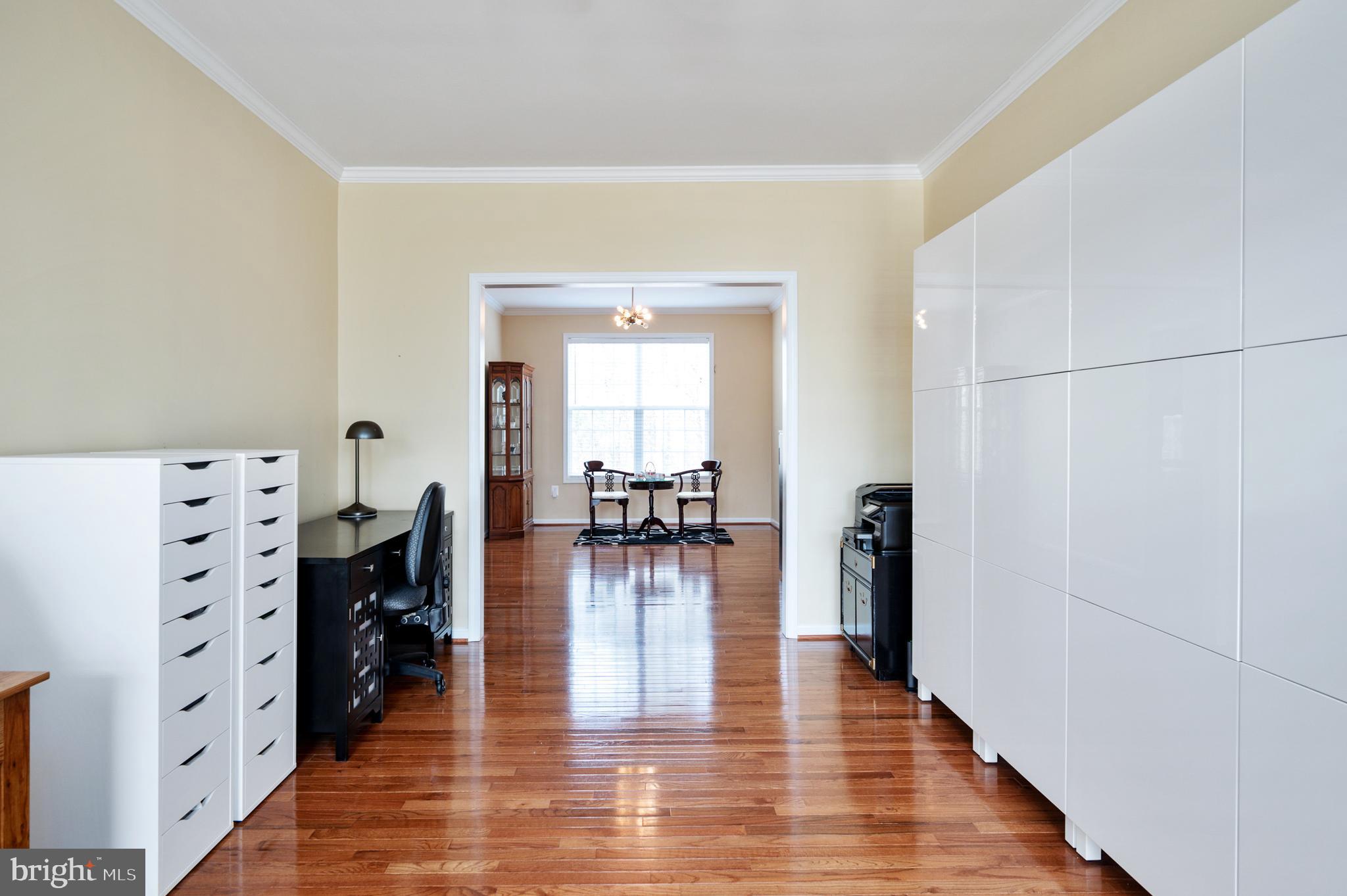 SEASONS LANDING - Residential