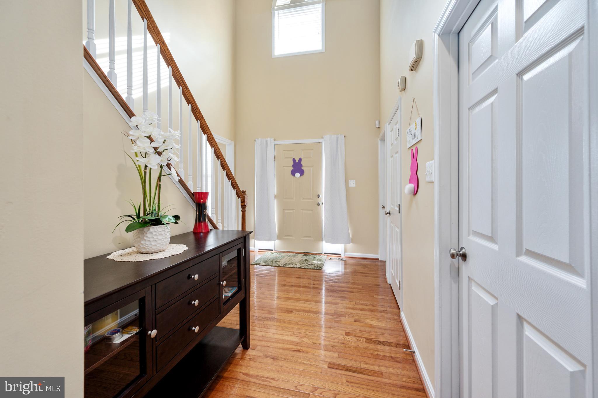 SEASONS LANDING - Residential