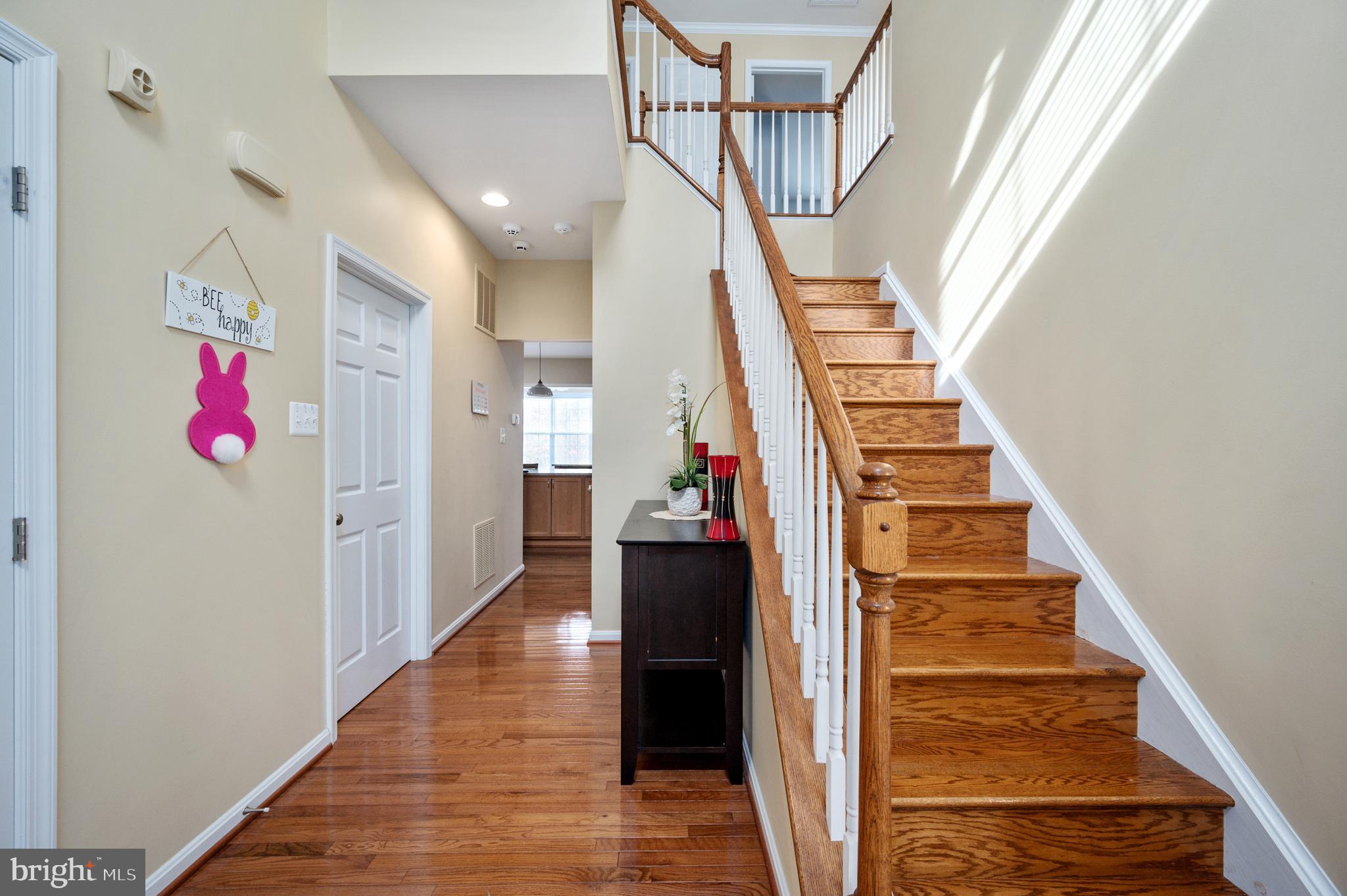 SEASONS LANDING - Residential