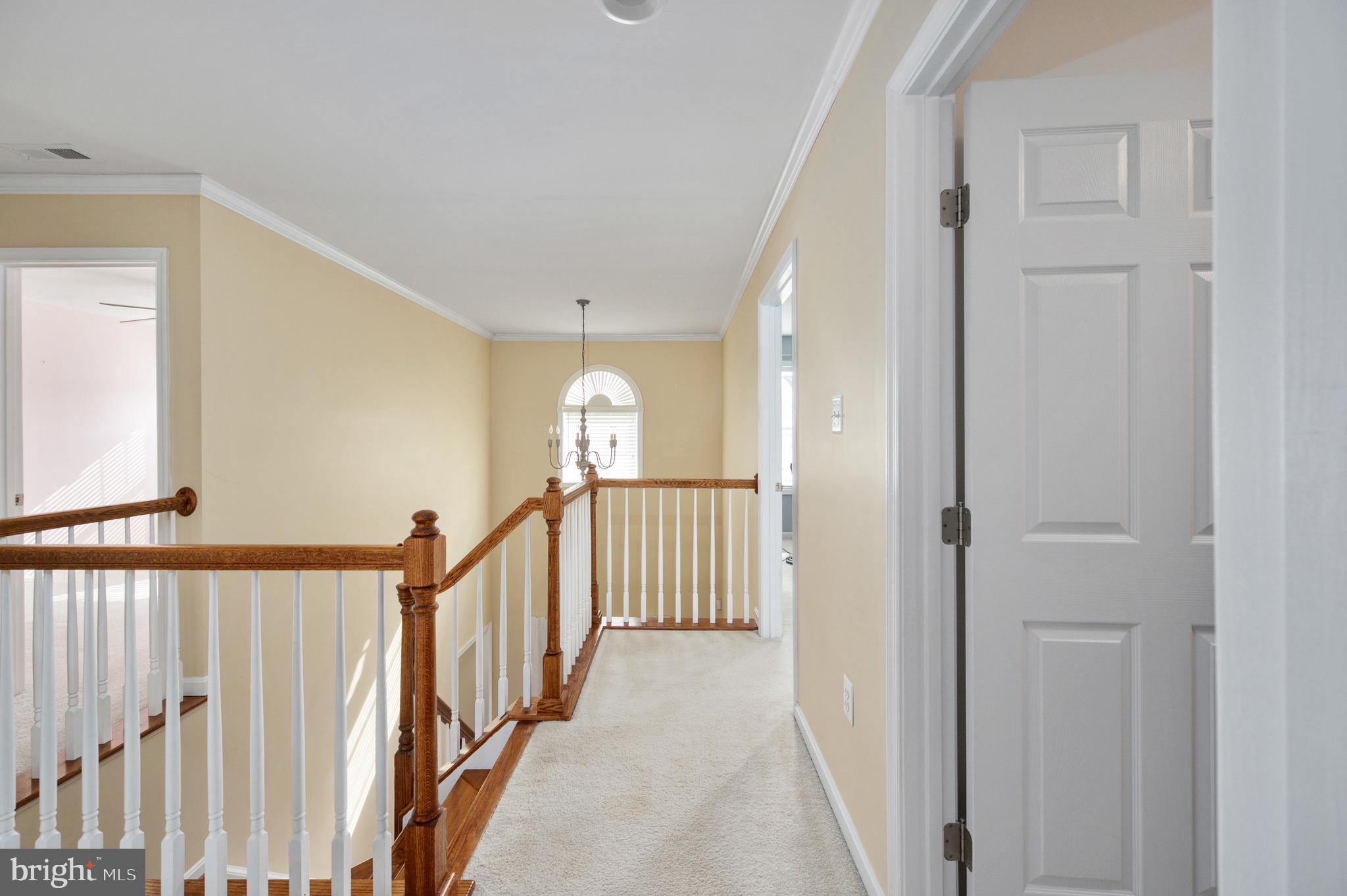 SEASONS LANDING - Residential