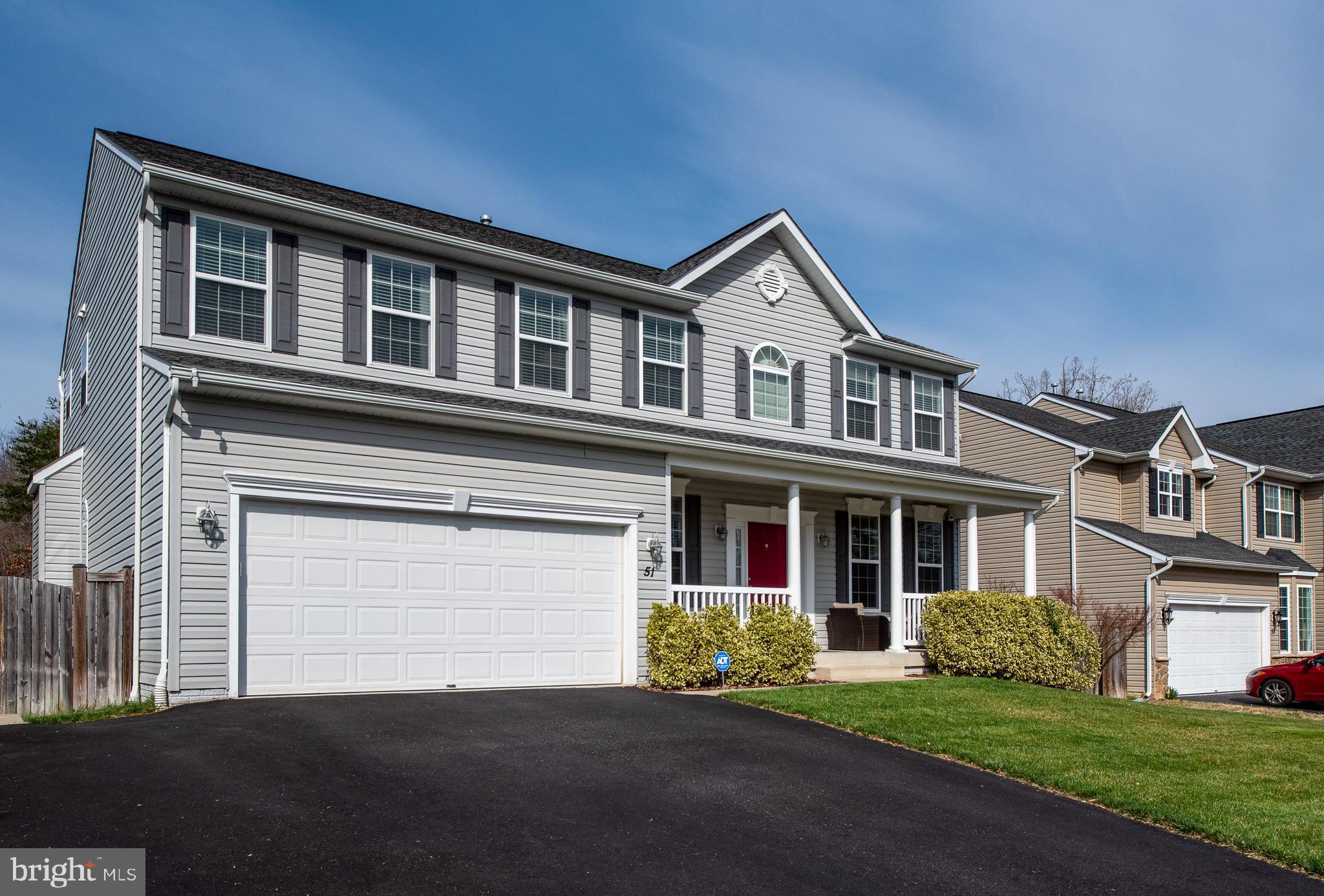 SEASONS LANDING - Residential