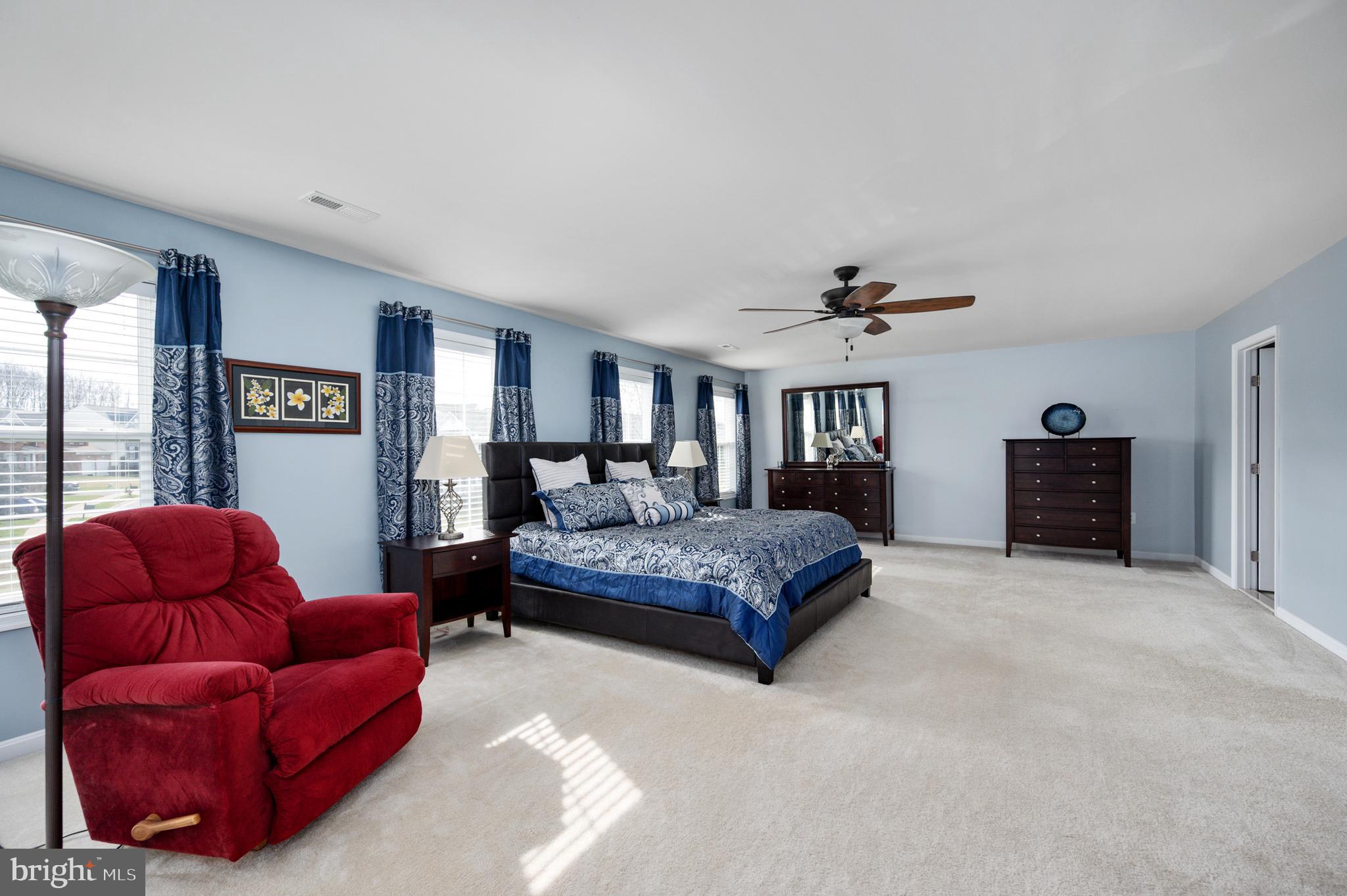 SEASONS LANDING - Residential