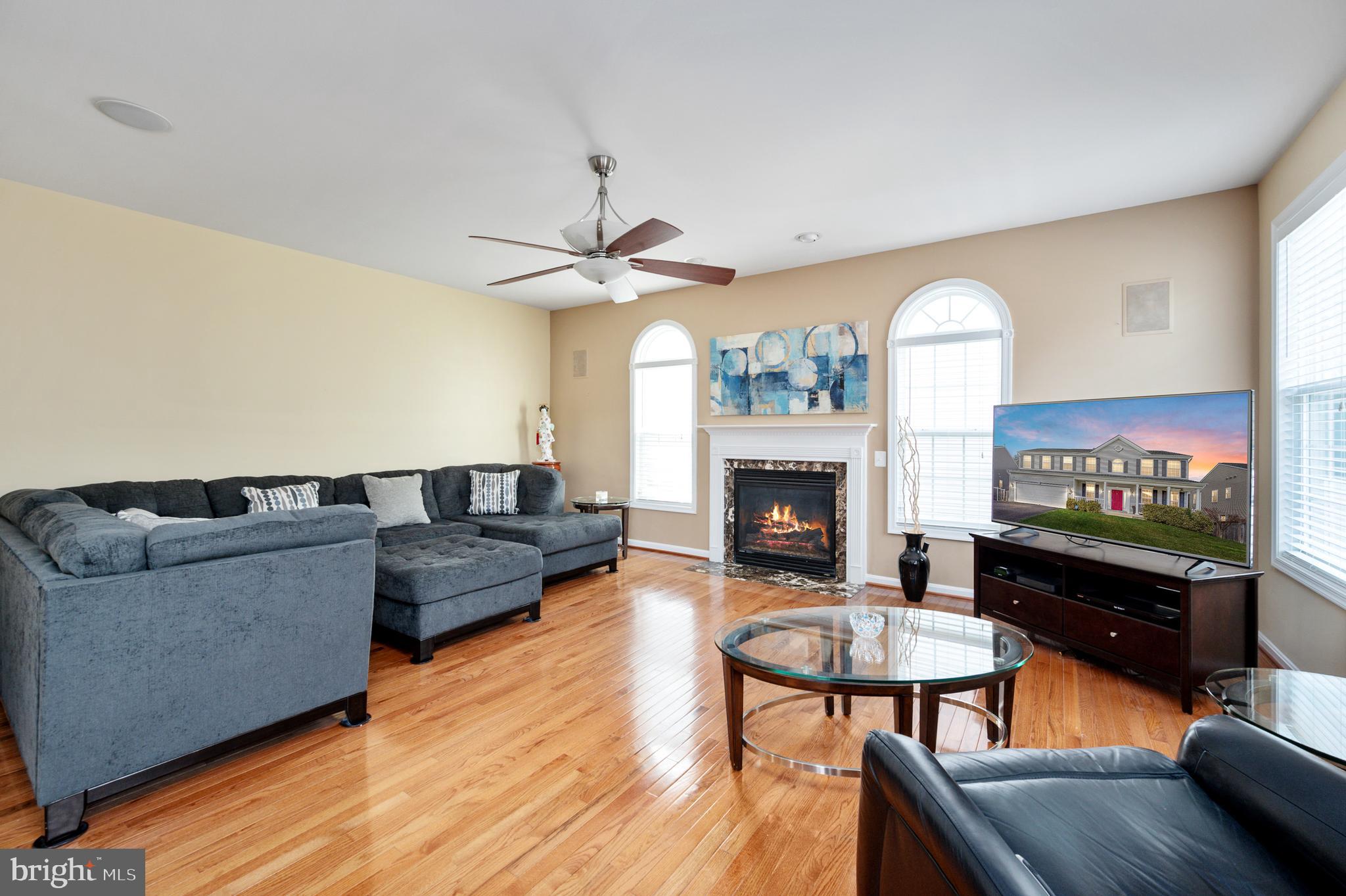 SEASONS LANDING - Residential