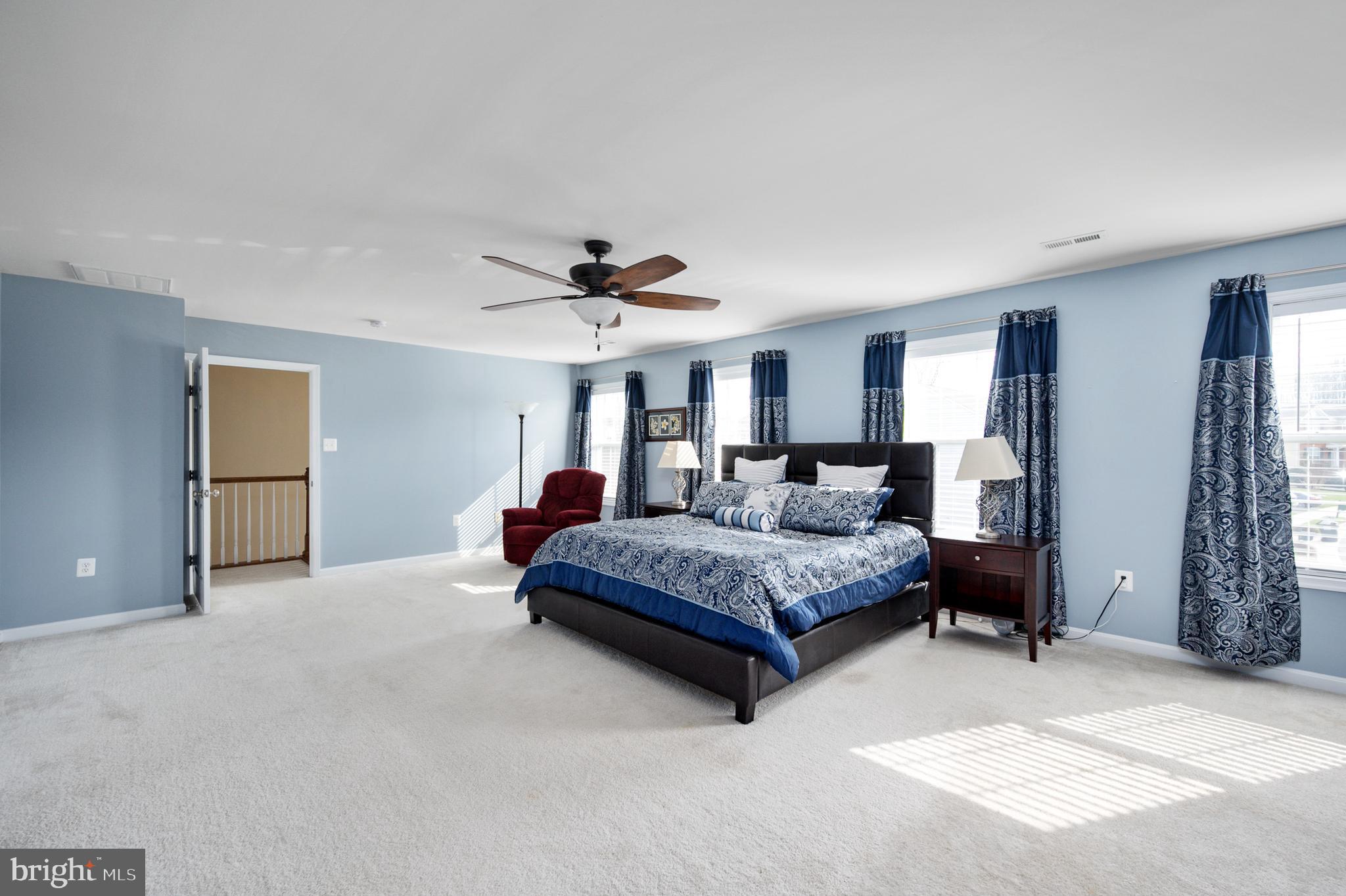 SEASONS LANDING - Residential