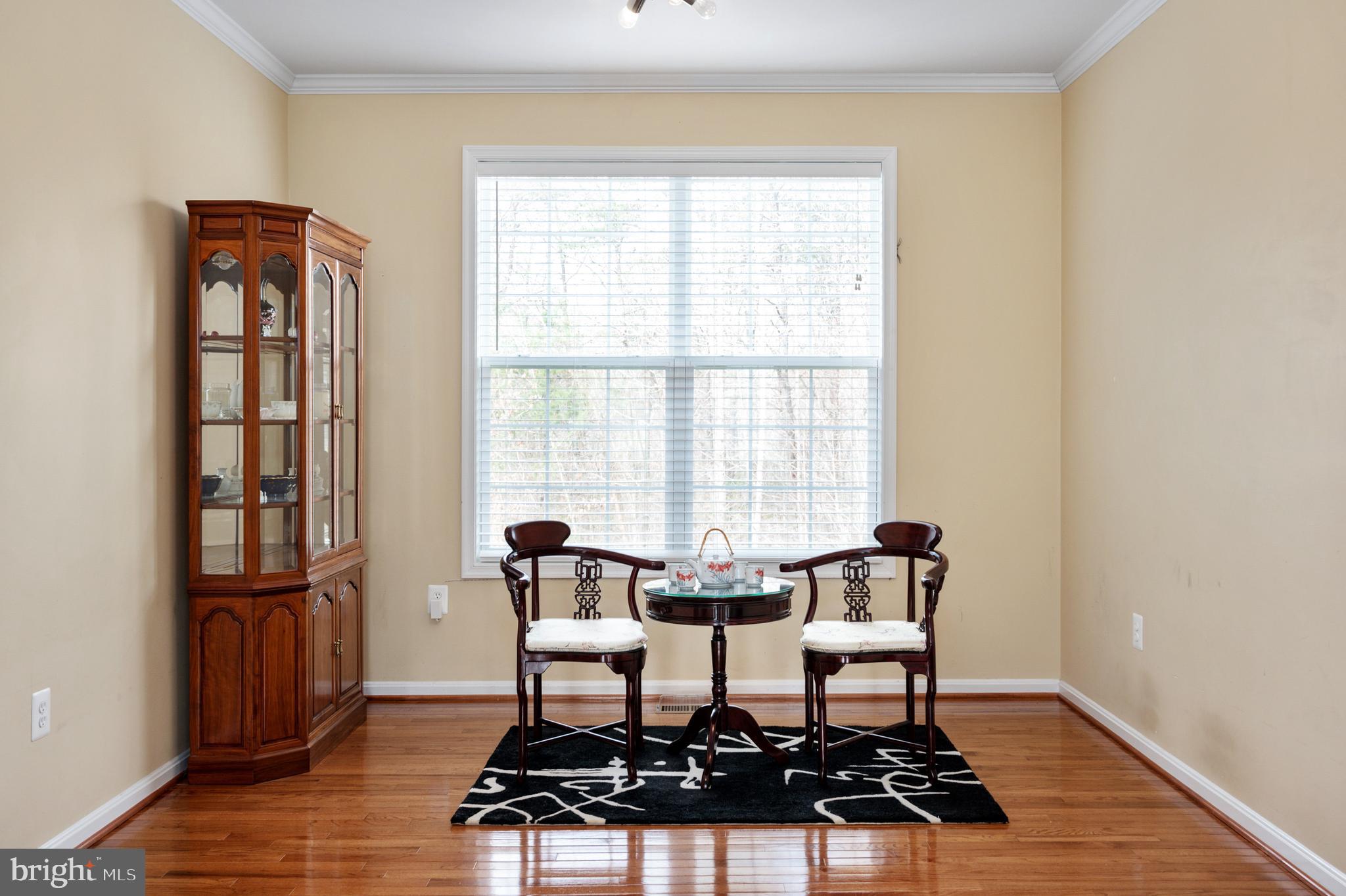 SEASONS LANDING - Residential