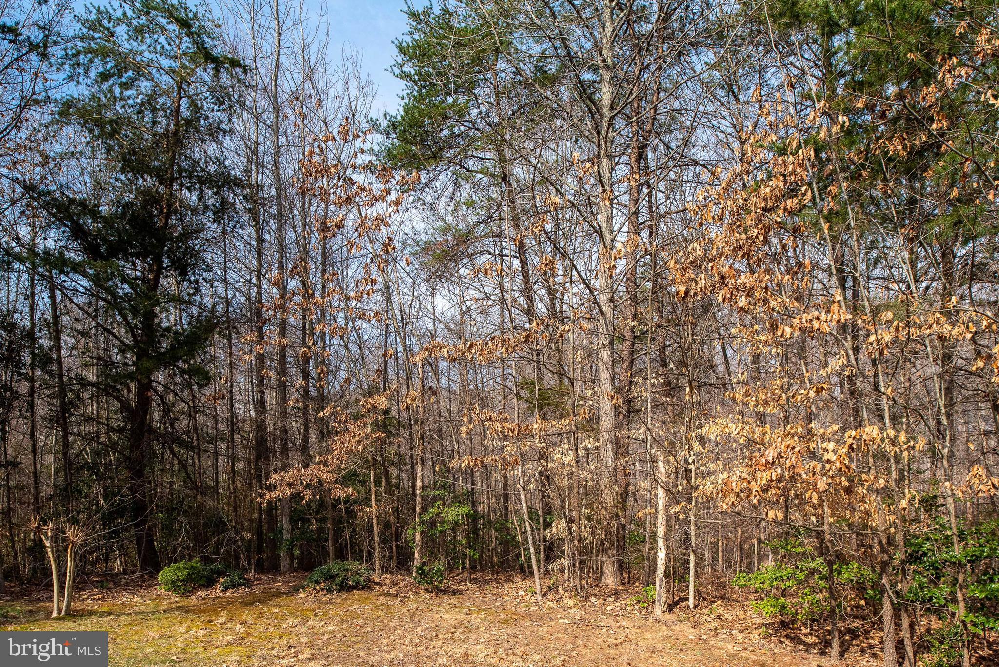 SEASONS LANDING - Residential