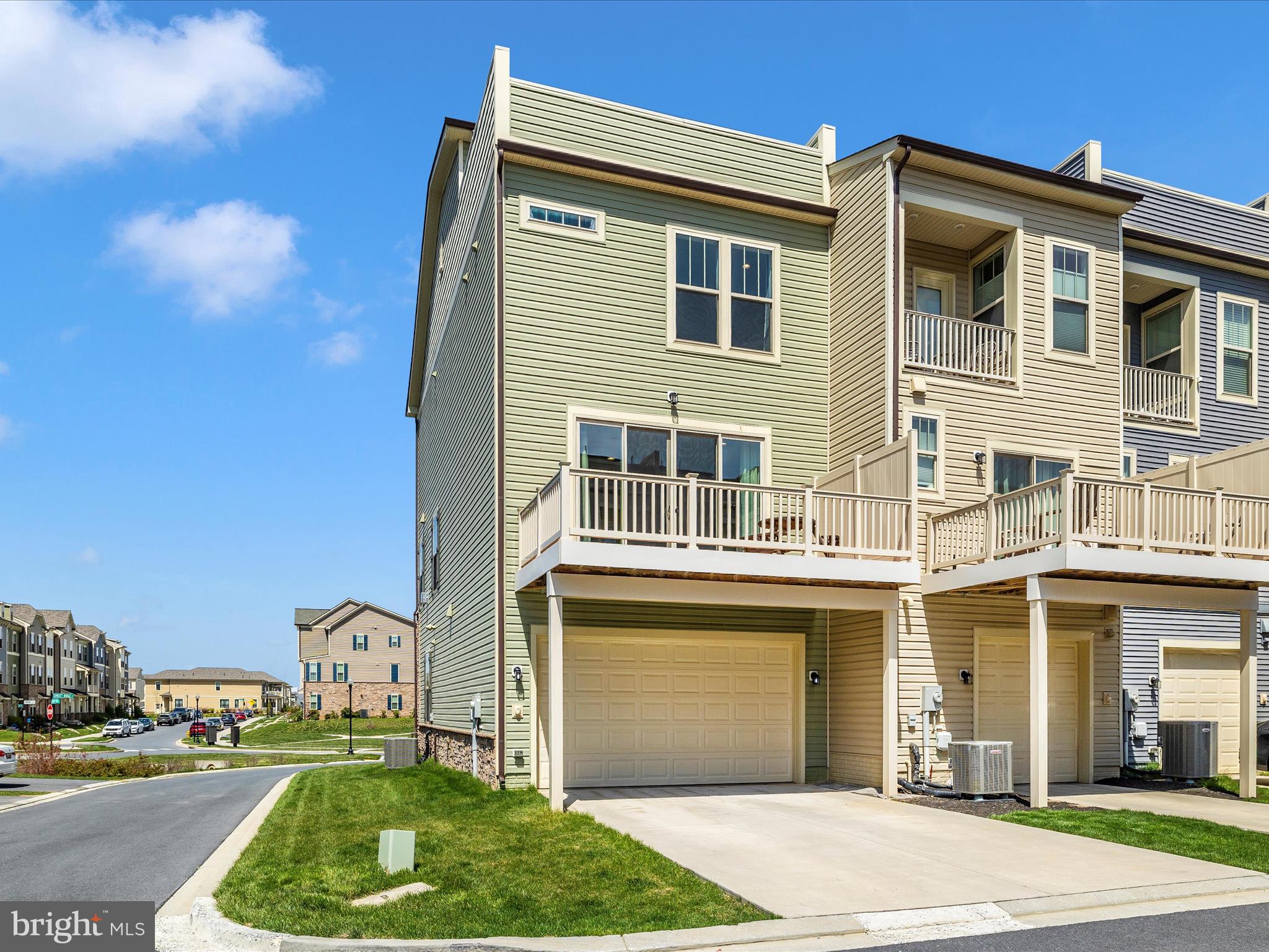 VILLAGES OF URBANA - Residential