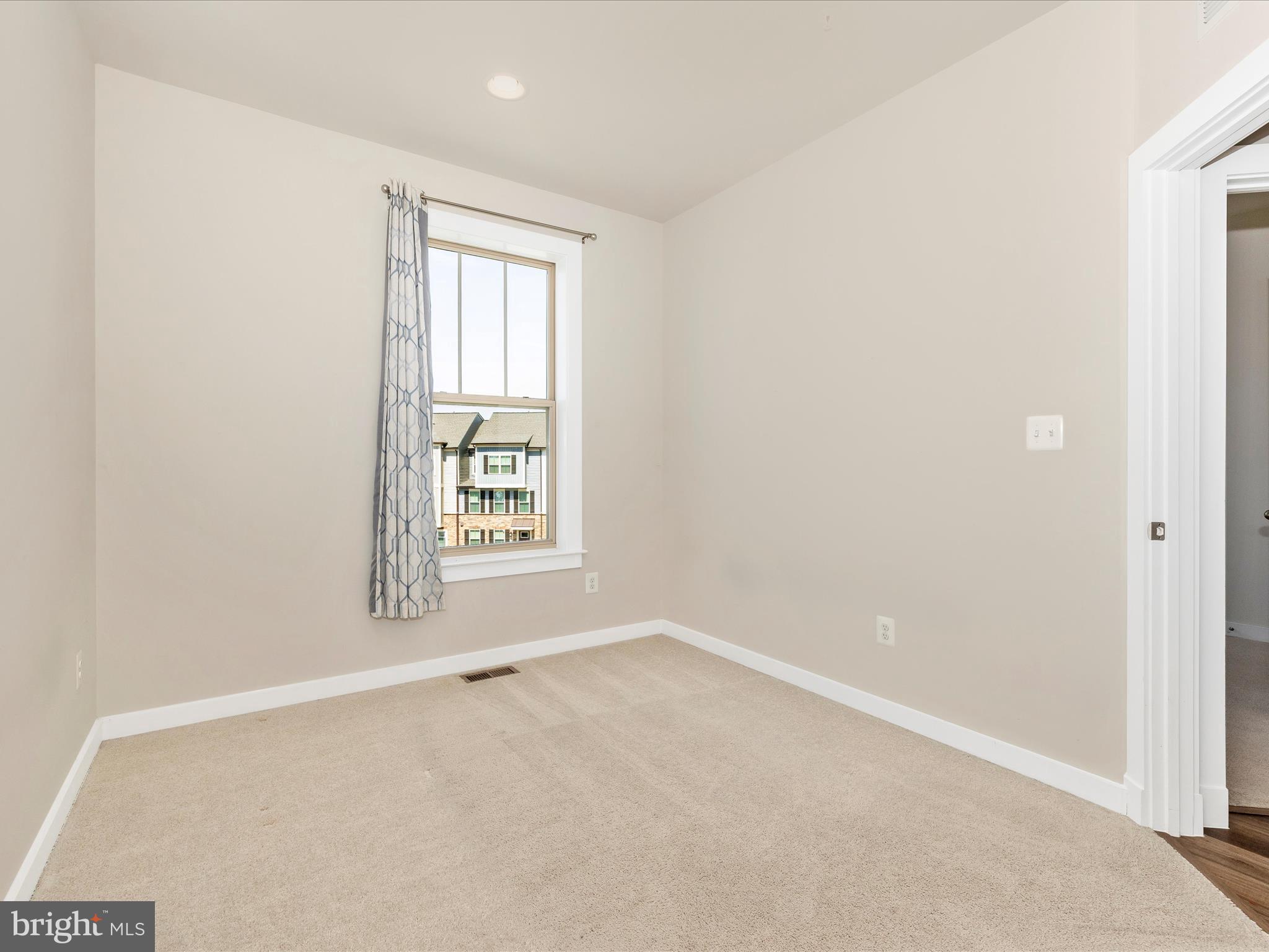 VILLAGES OF URBANA - Residential