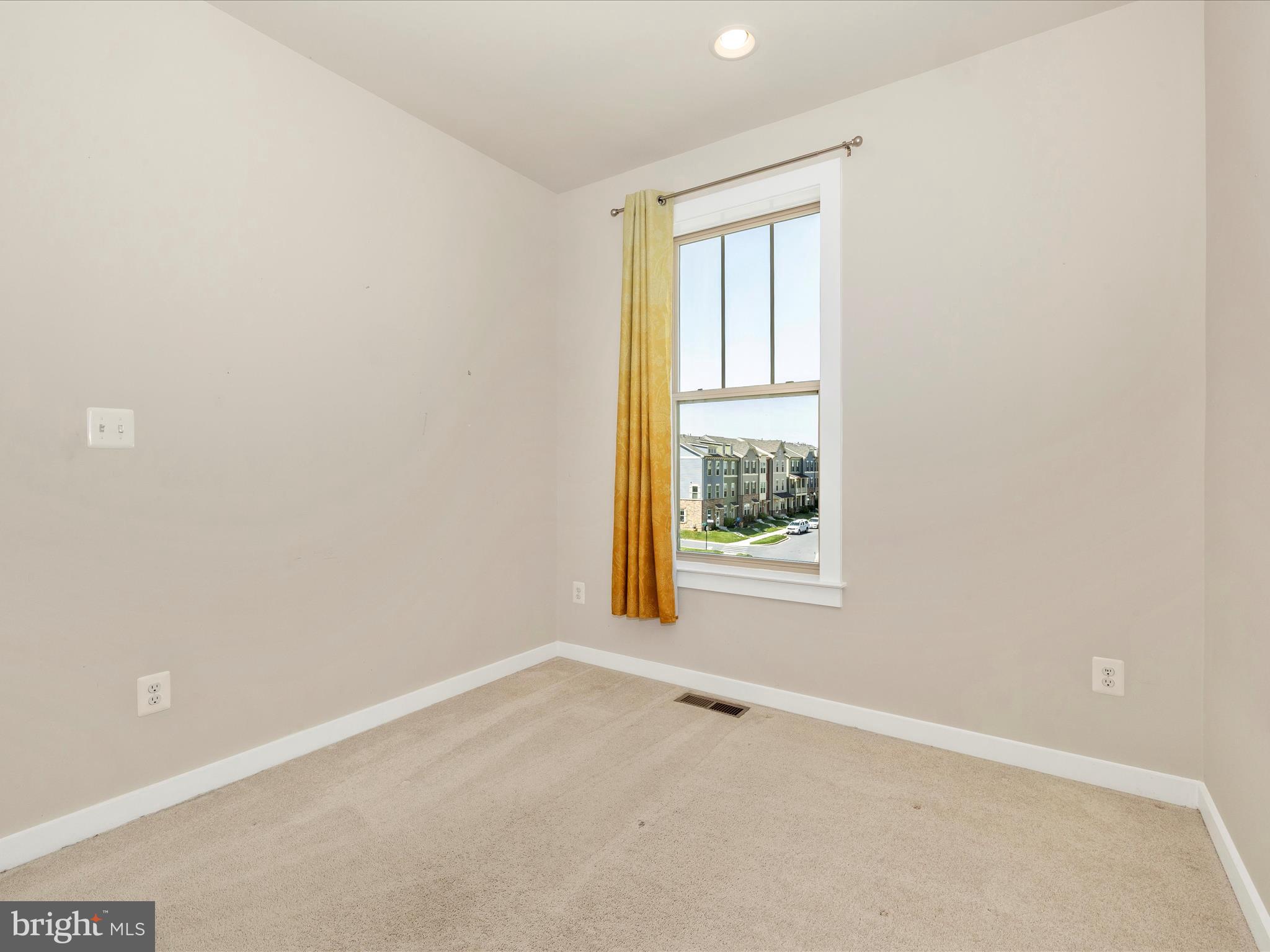 VILLAGES OF URBANA - Residential