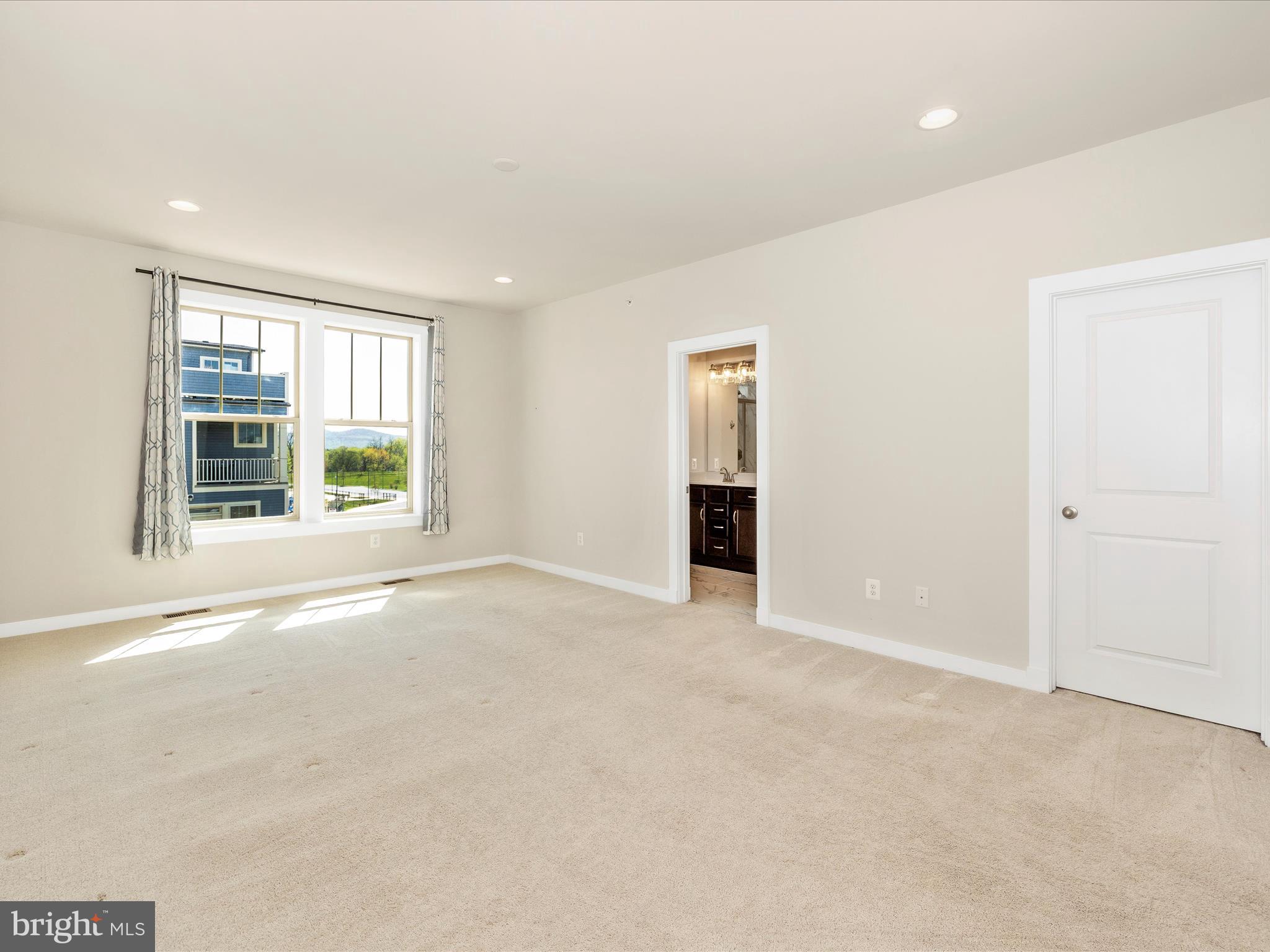 VILLAGES OF URBANA - Residential