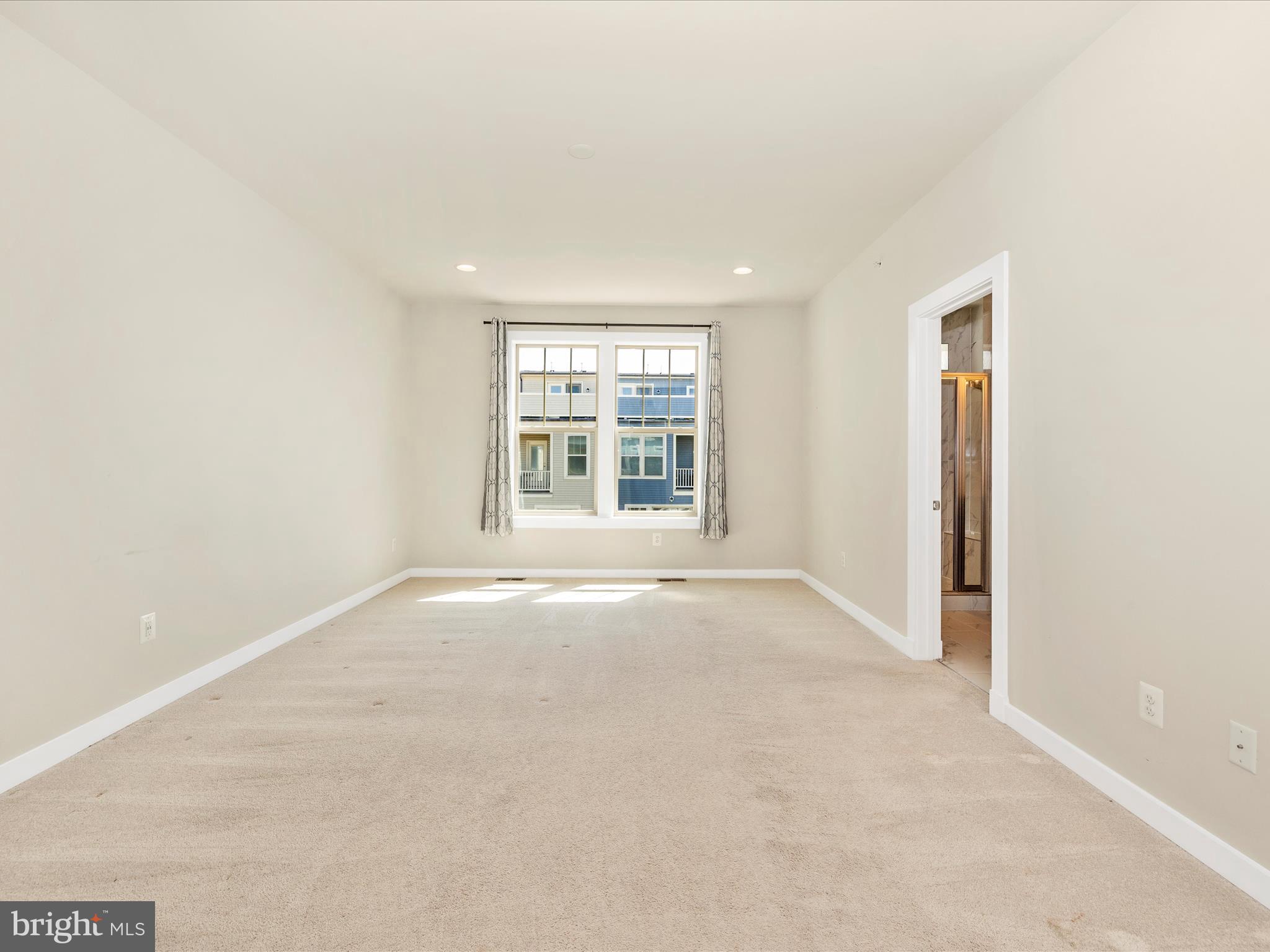 VILLAGES OF URBANA - Residential