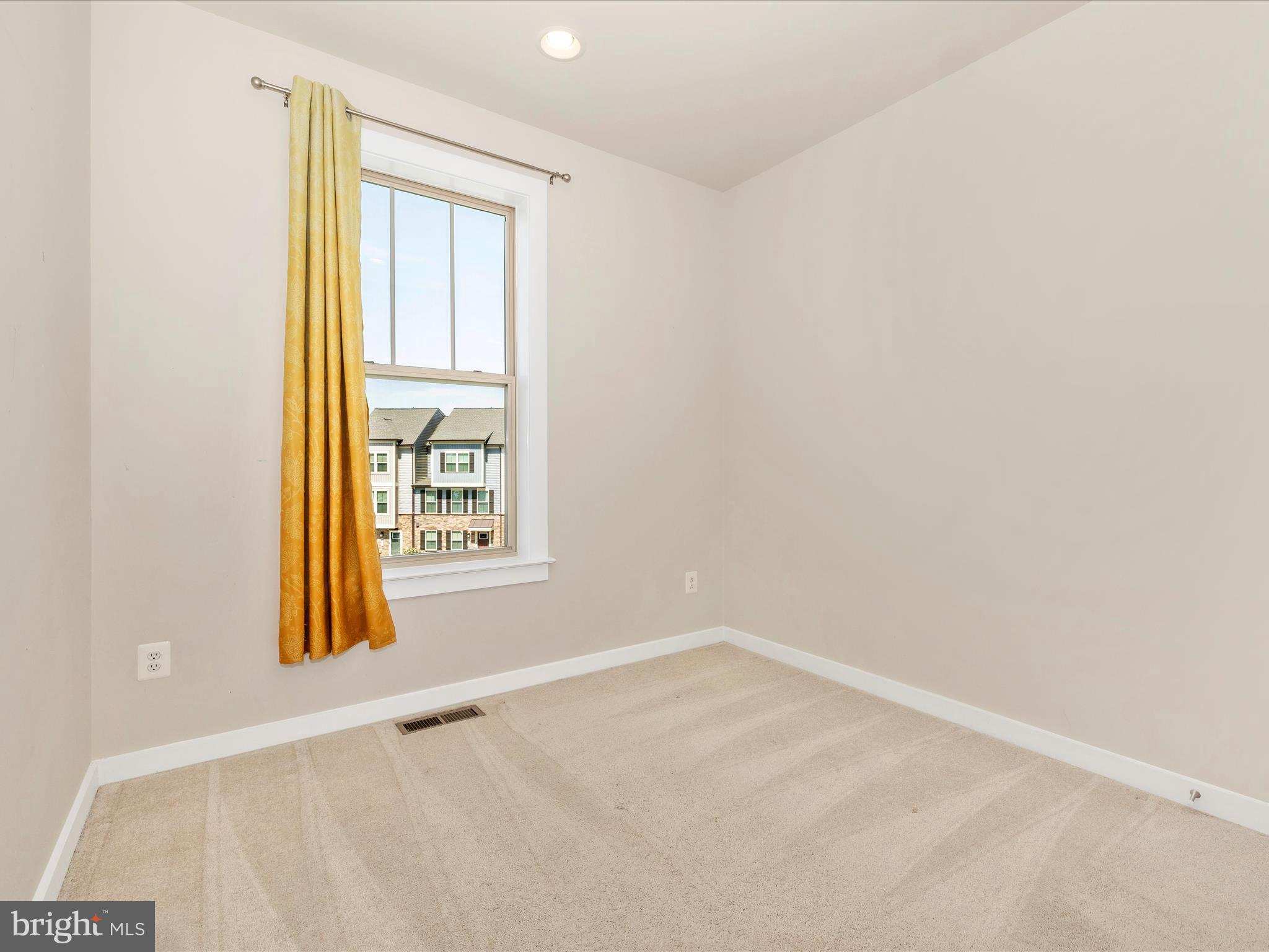 VILLAGES OF URBANA - Residential