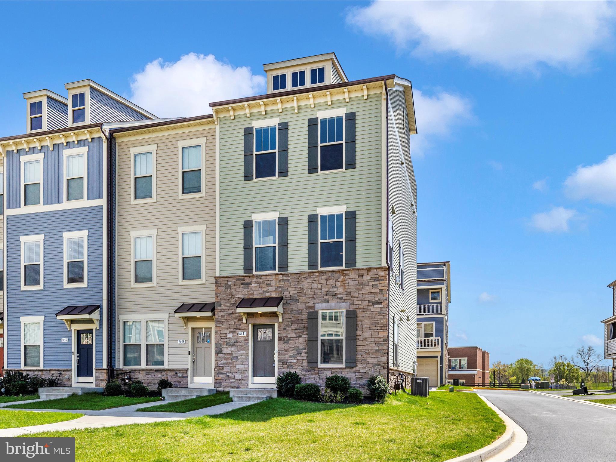 VILLAGES OF URBANA - Residential