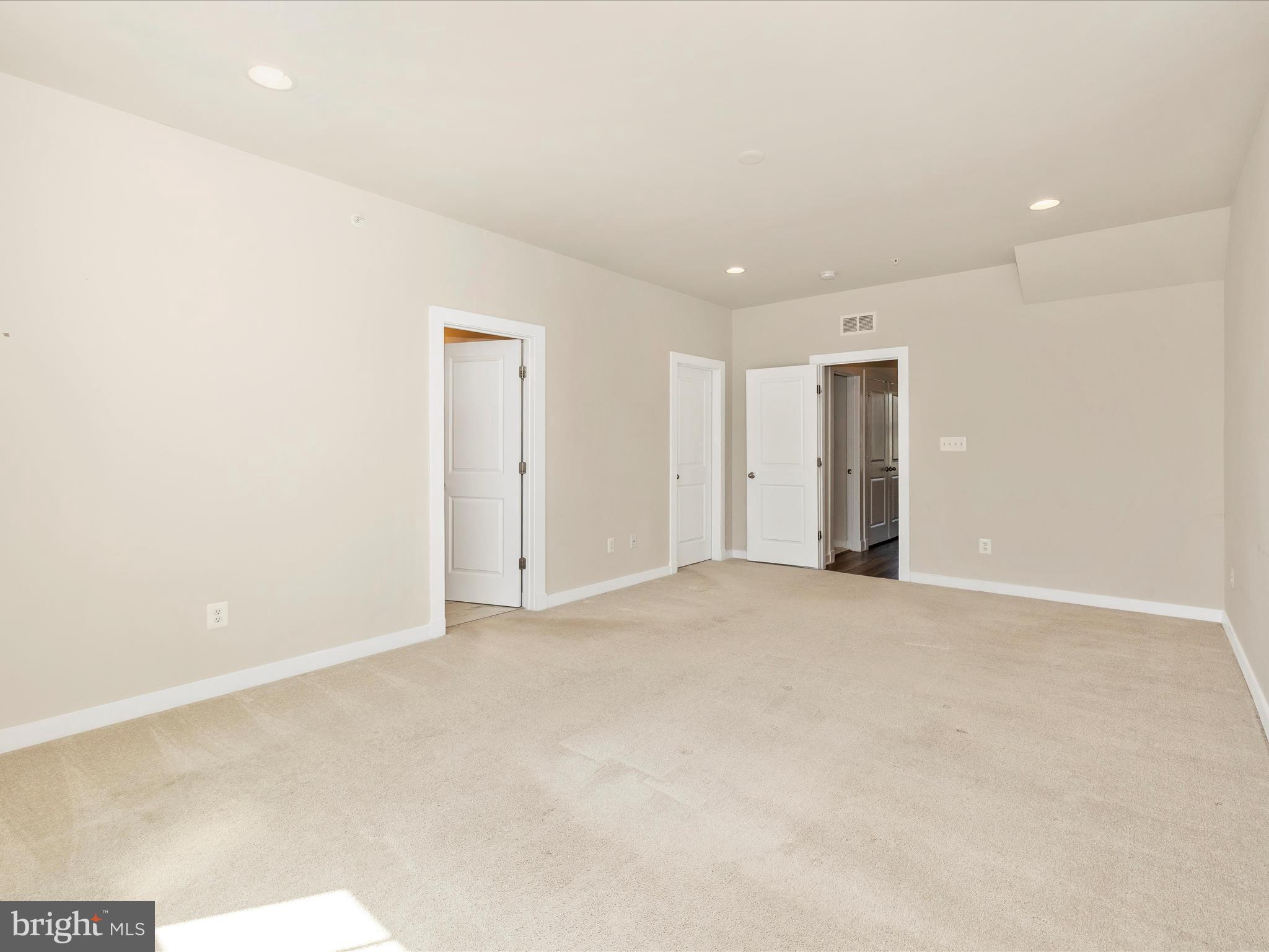 VILLAGES OF URBANA - Residential