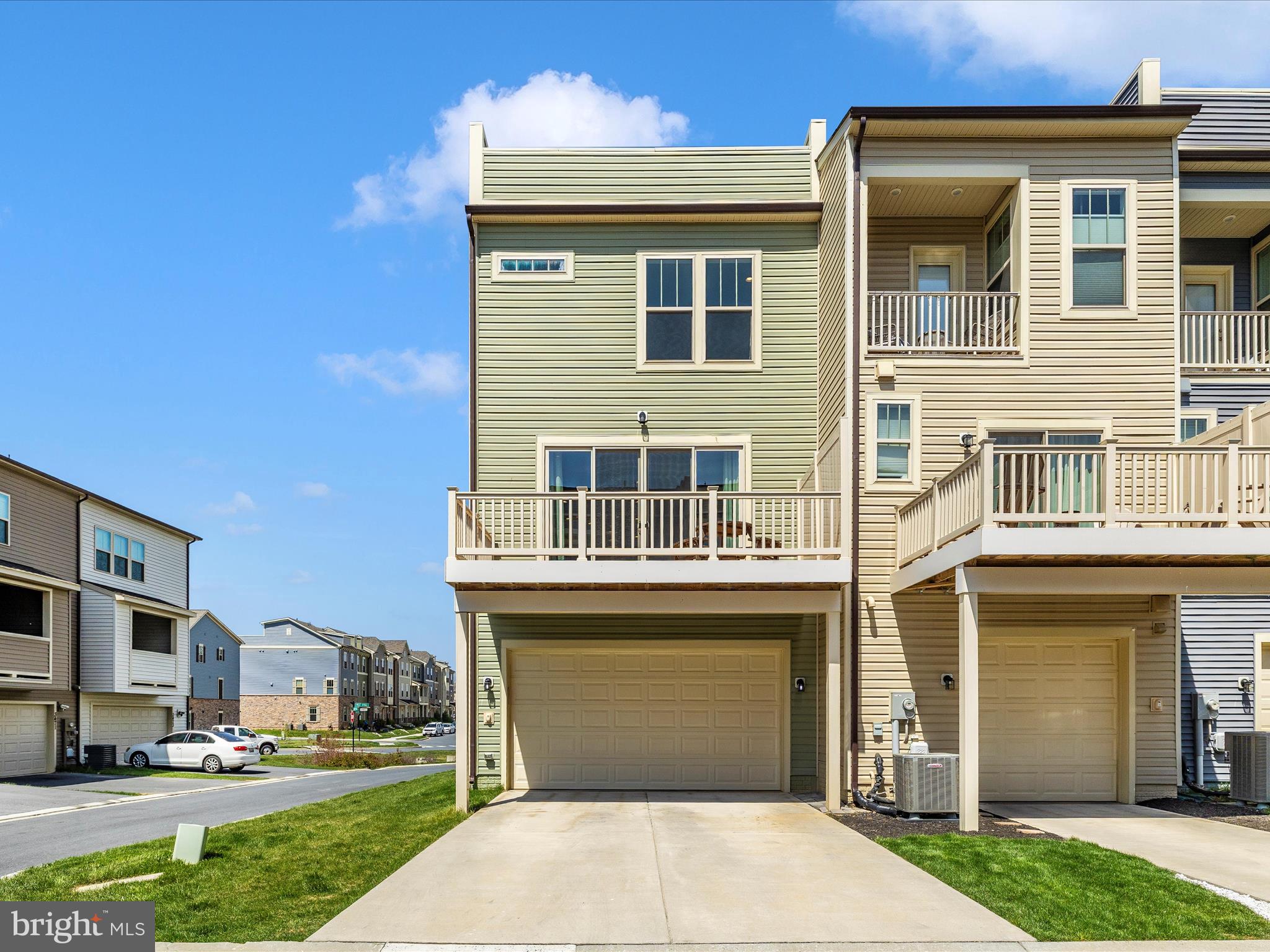 VILLAGES OF URBANA - Residential