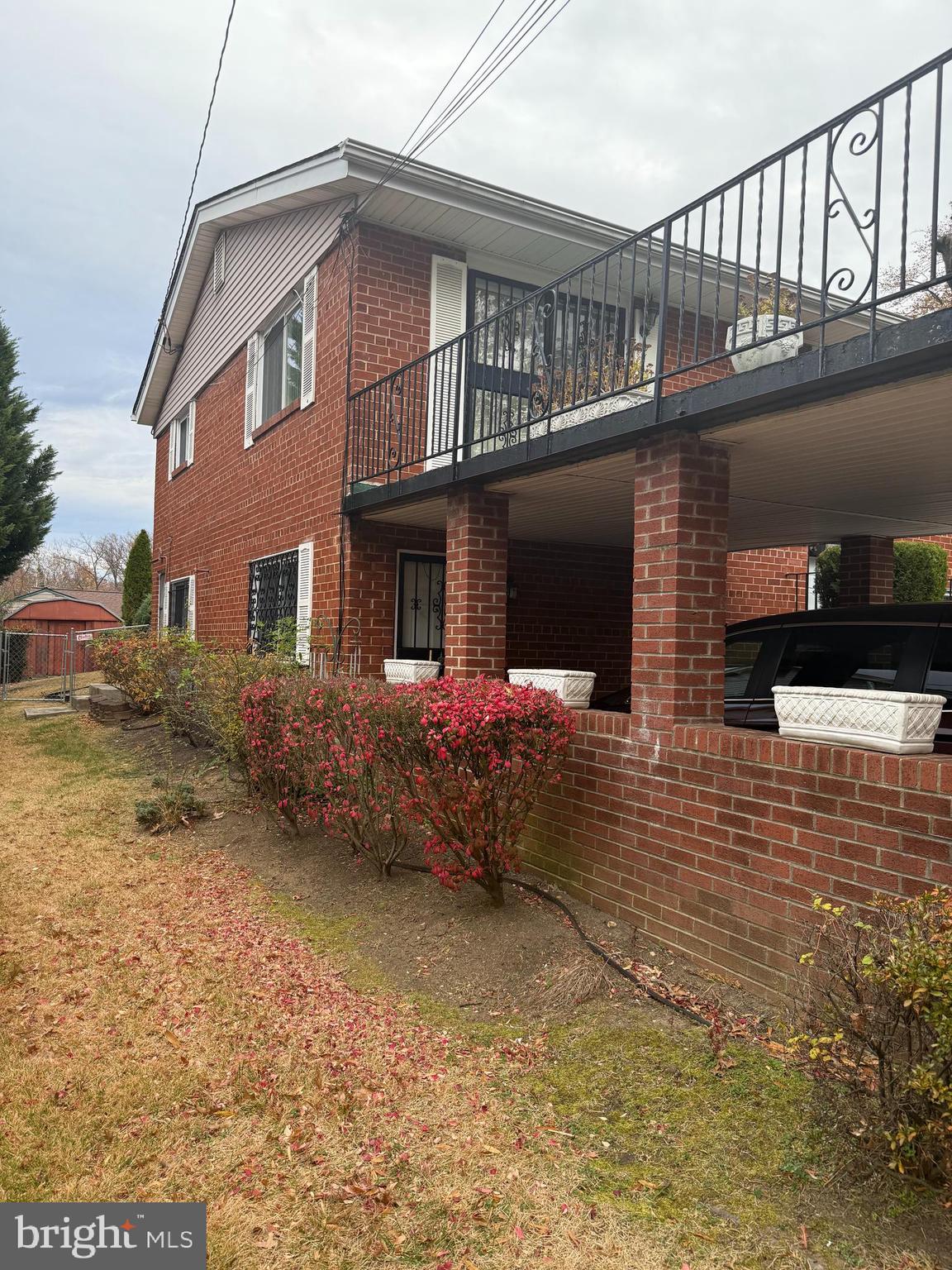 3212 HIGHWOOD DRIVE SE