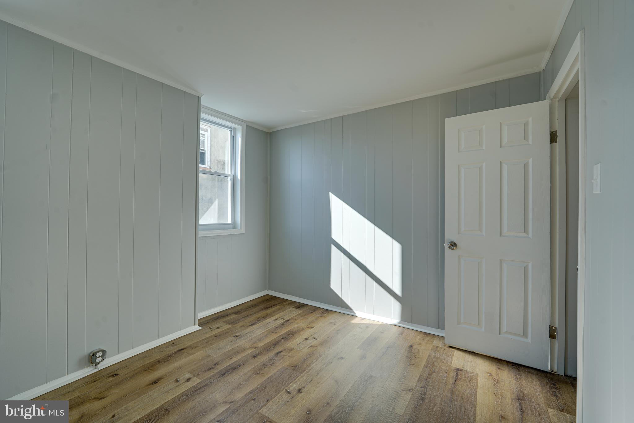 BARCLAY - Residential Lease