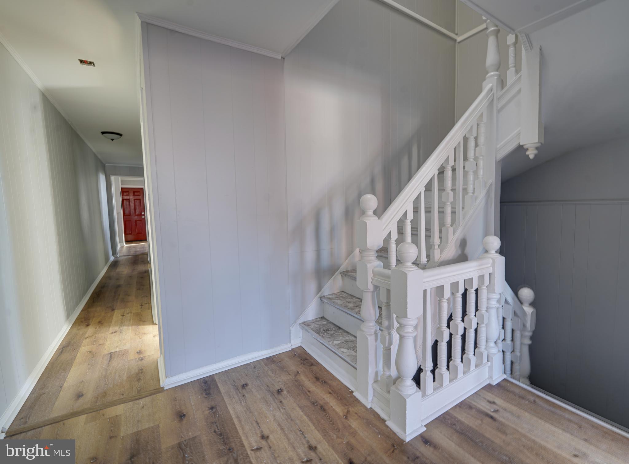 BARCLAY - Residential Lease