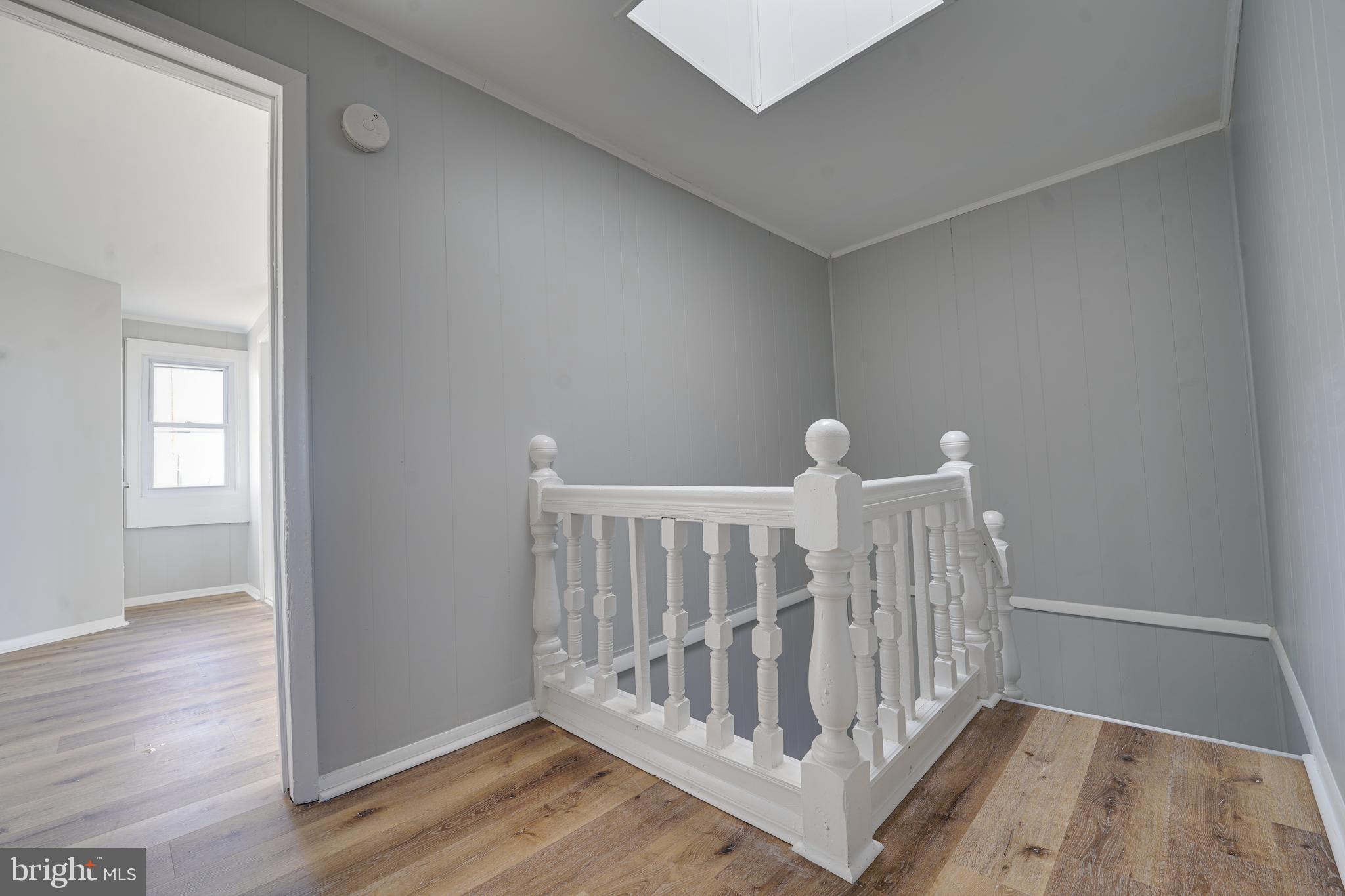 BARCLAY - Residential Lease