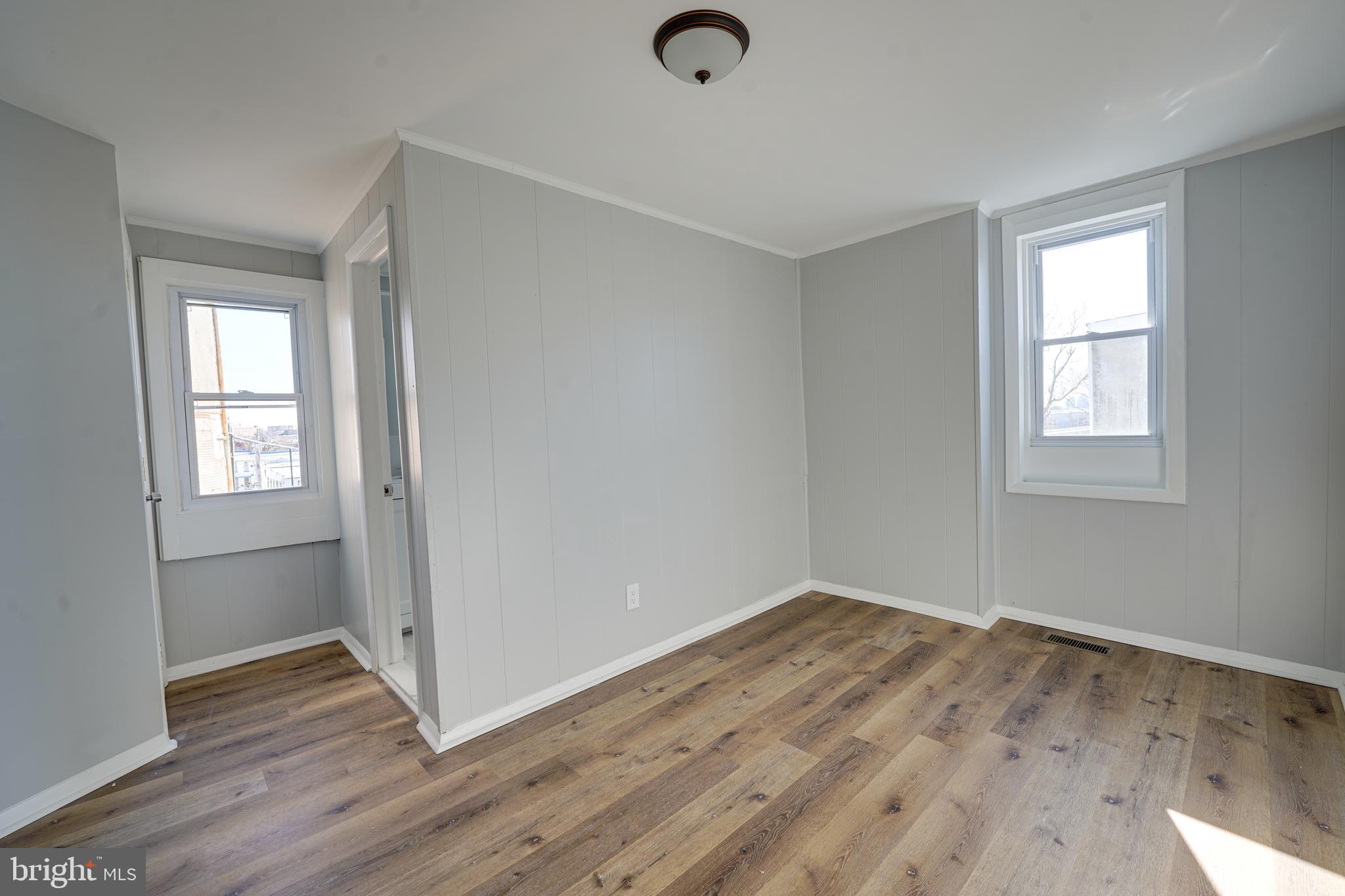 BARCLAY - Residential Lease