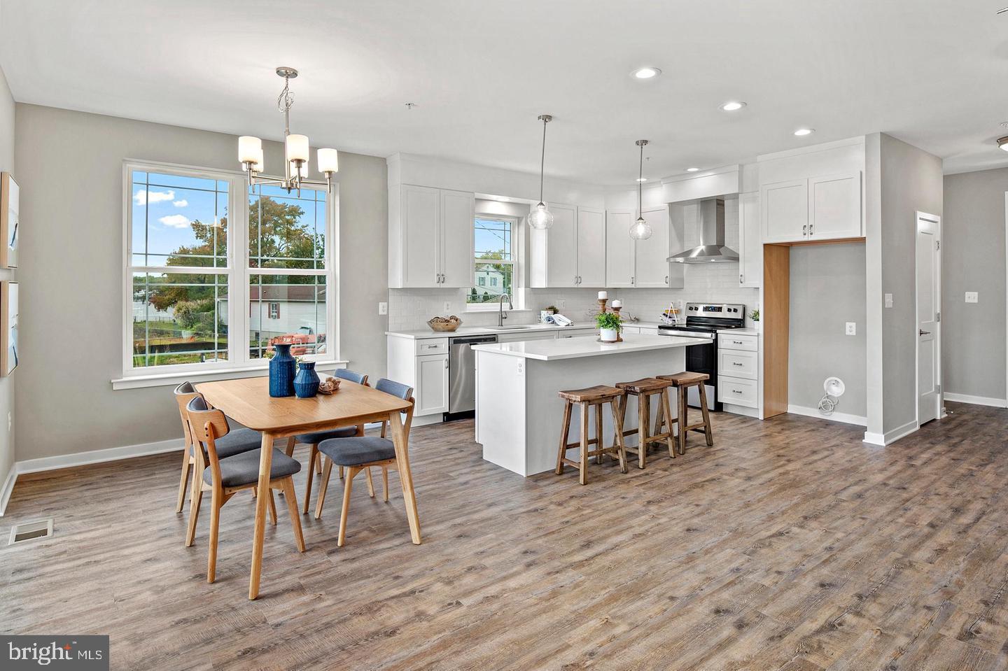 CHESAPEAKE TERRACE - Residential