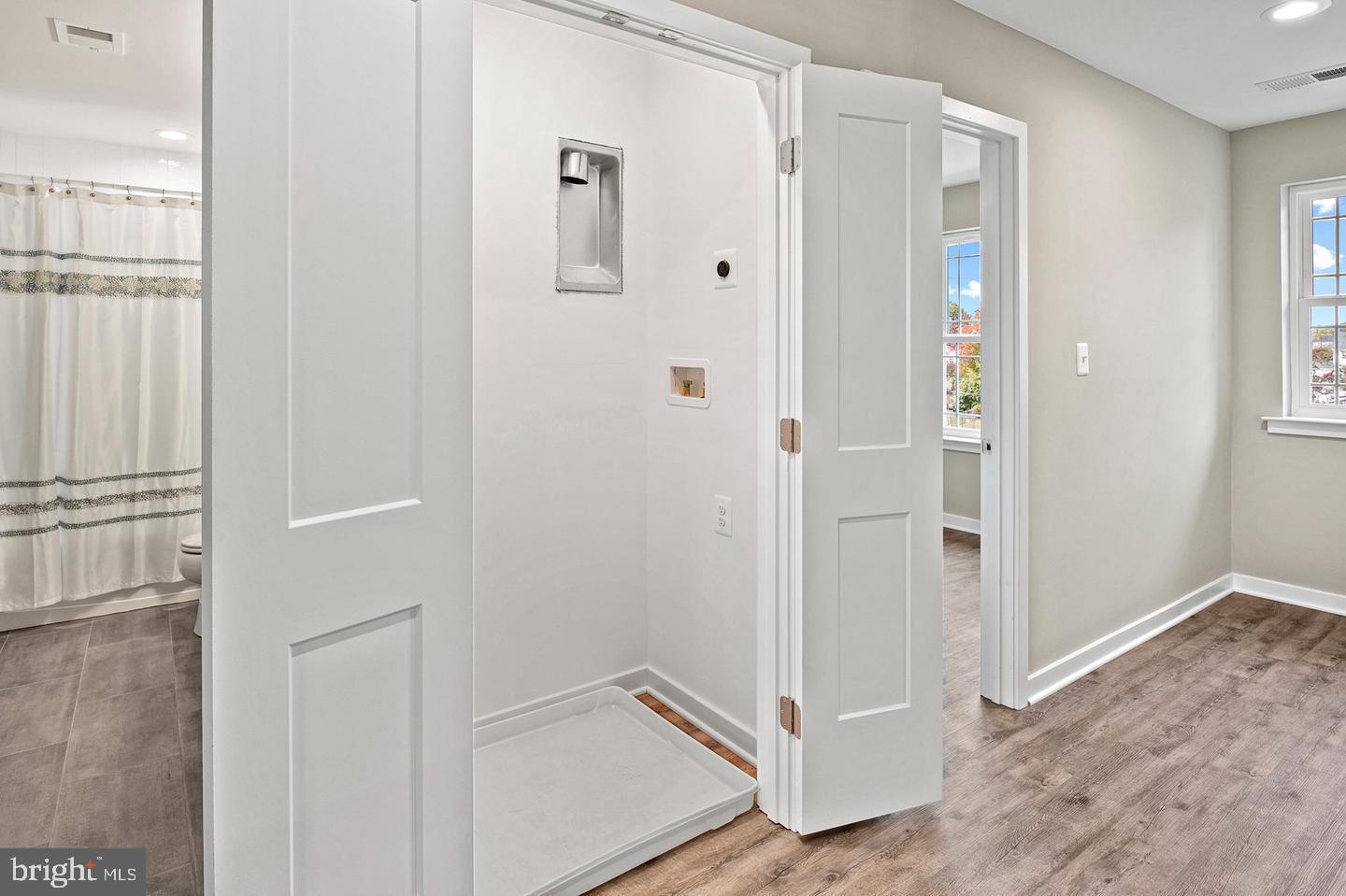 CHESAPEAKE TERRACE - Residential