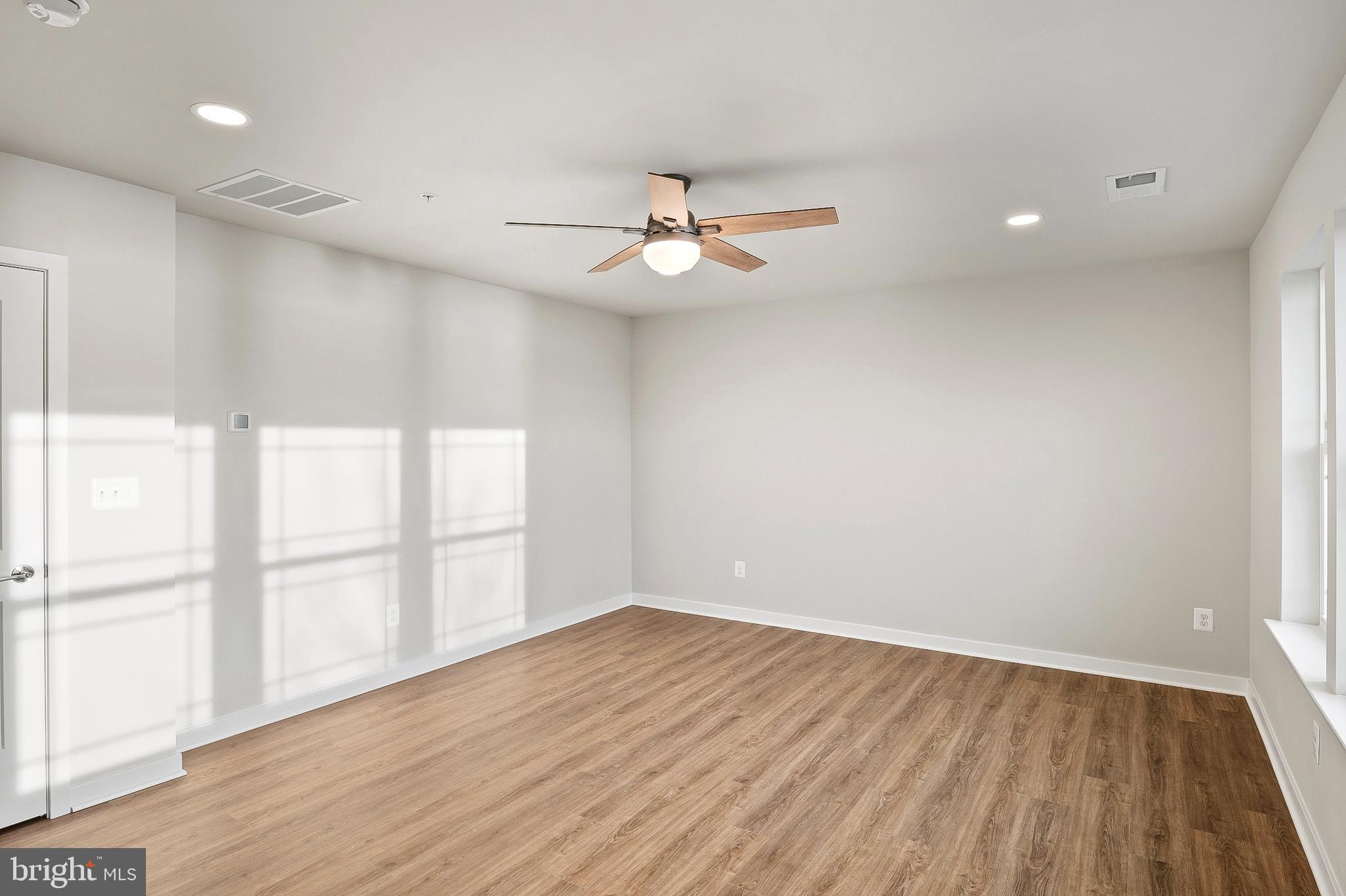 CHESAPEAKE TERRACE - Residential