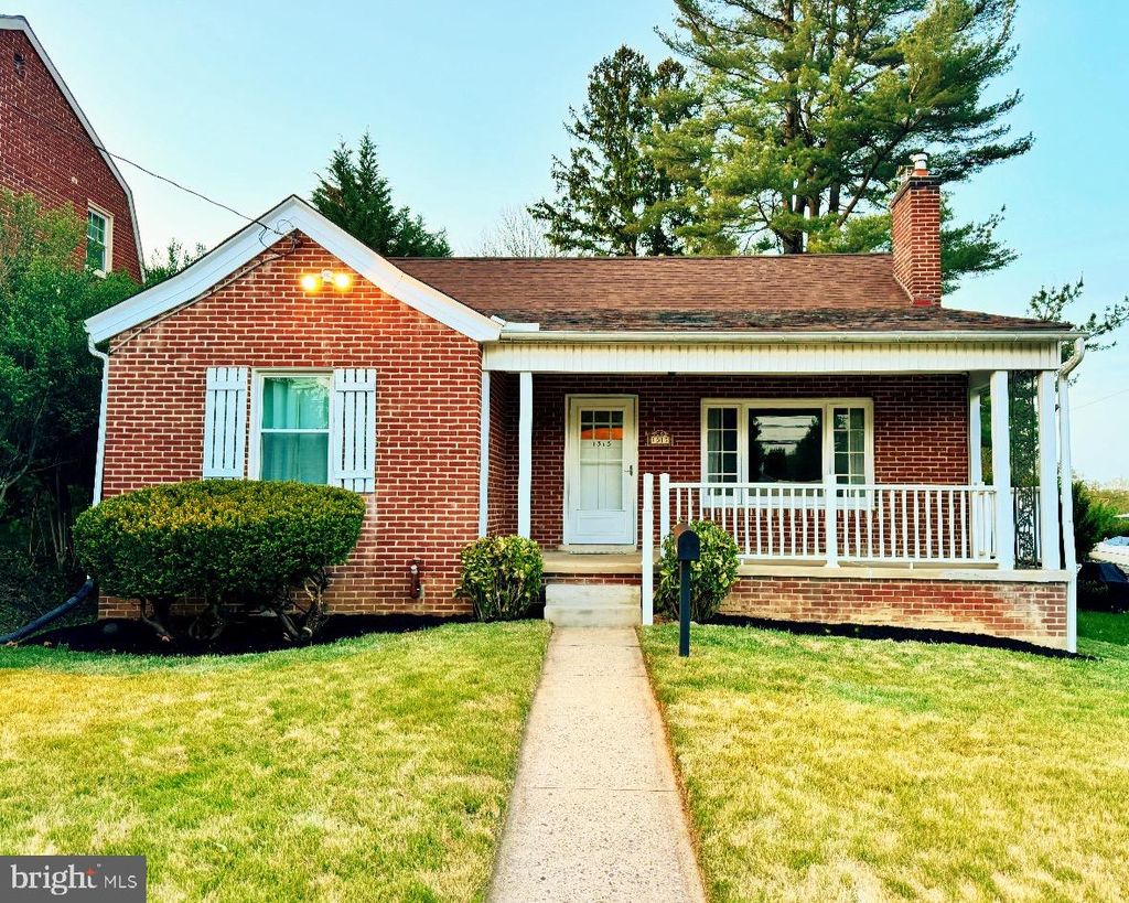 Photo of 1315 E King Street, LANCASTER, PA 17602 (MLS # PALA2085814)