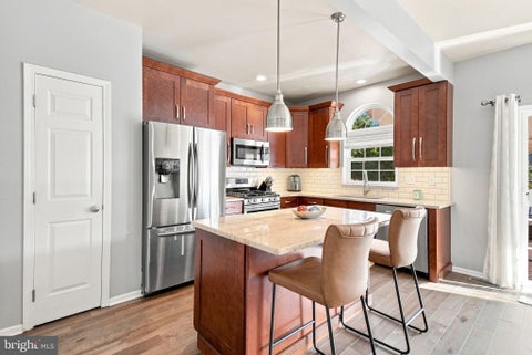Townhouse For Sale - 439 Lake George Circle<br/> WEST CHESTER, PA 19382