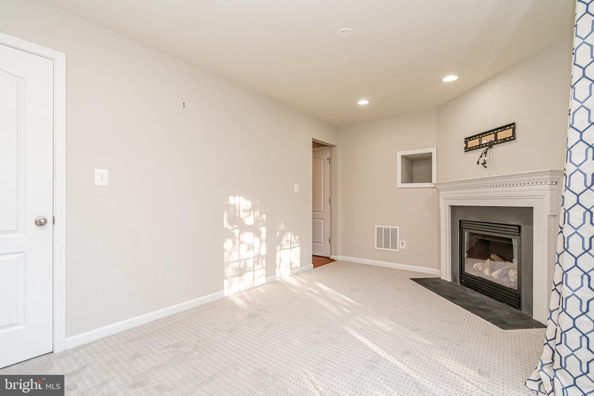 MELODY LANDING - Residential Lease