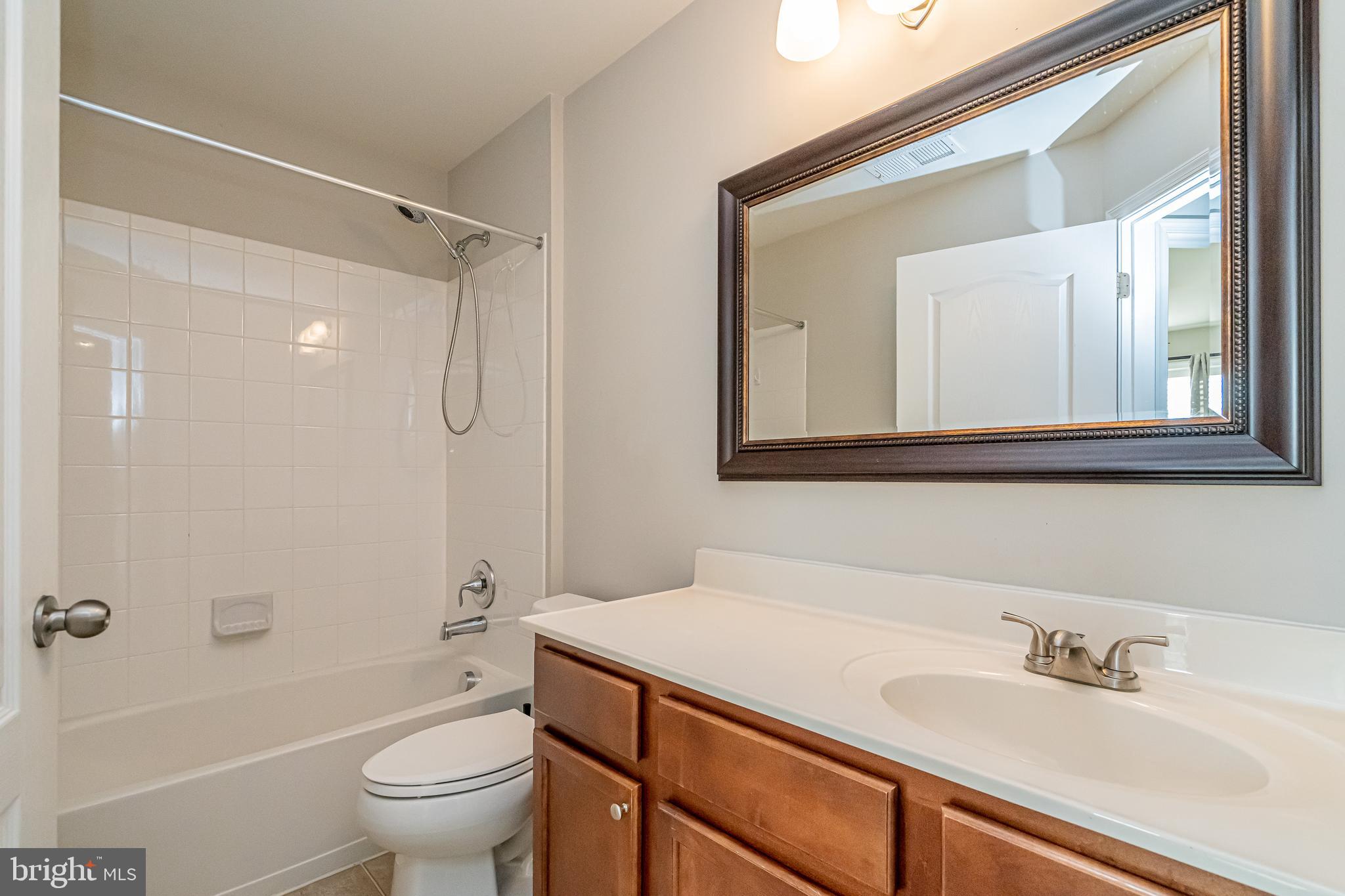 MELODY LANDING - Residential Lease