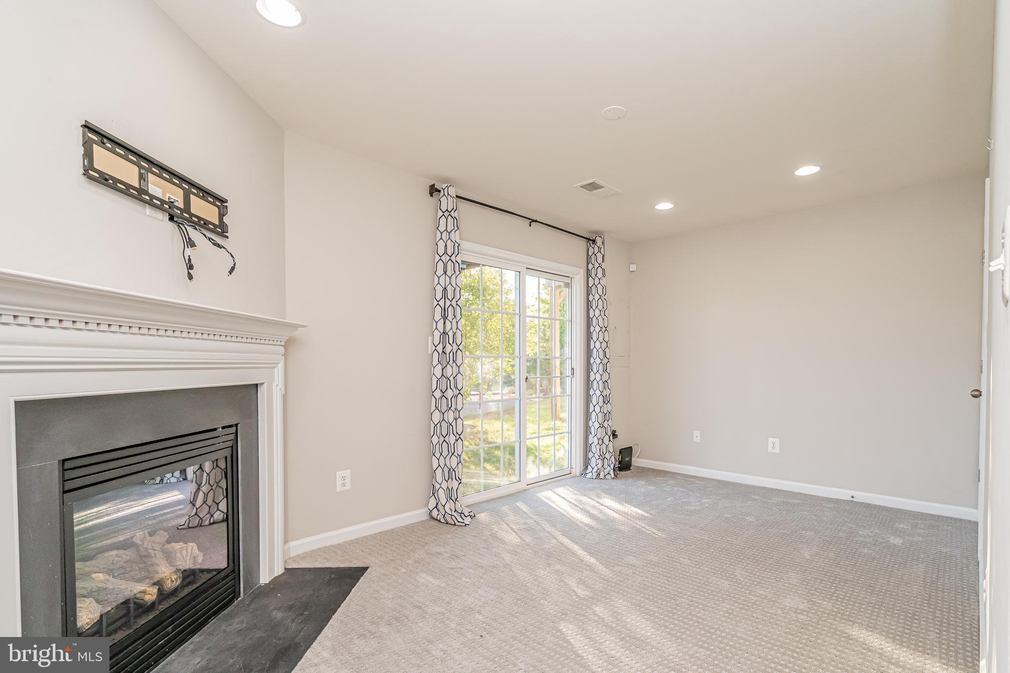 MELODY LANDING - Residential Lease