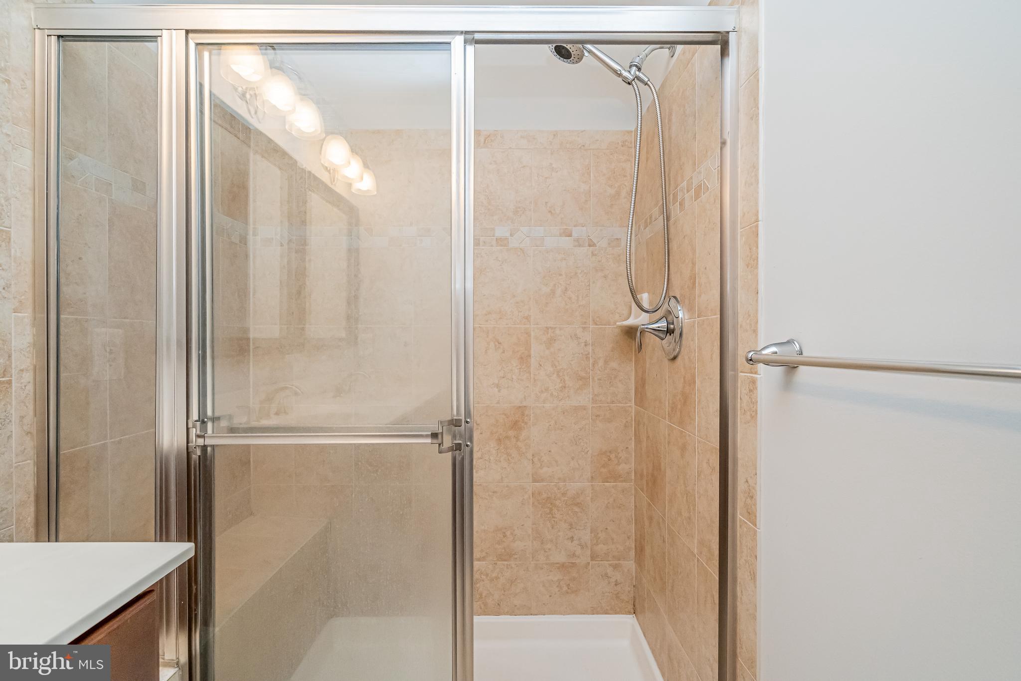 MELODY LANDING - Residential Lease