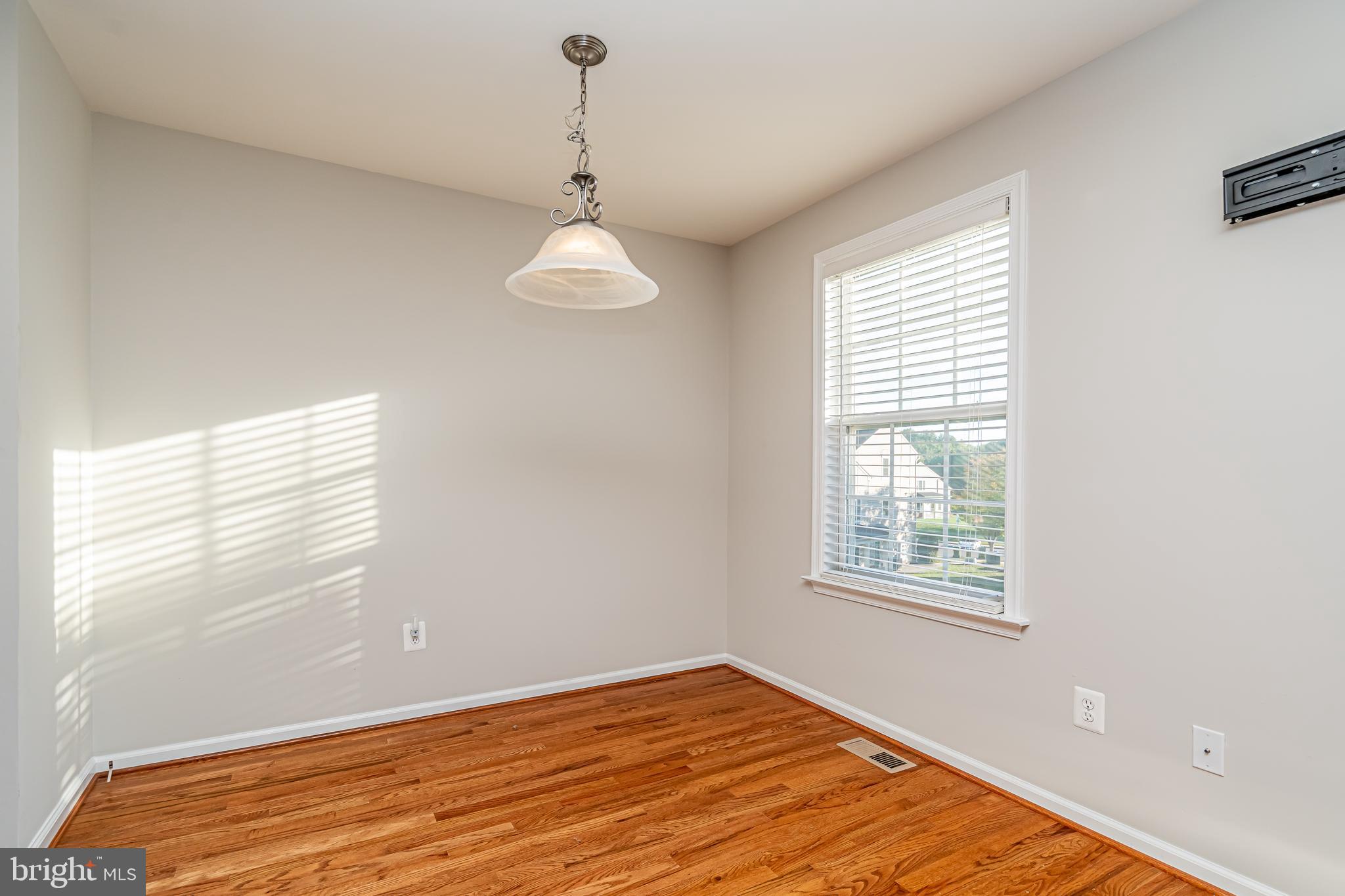 MELODY LANDING - Residential Lease