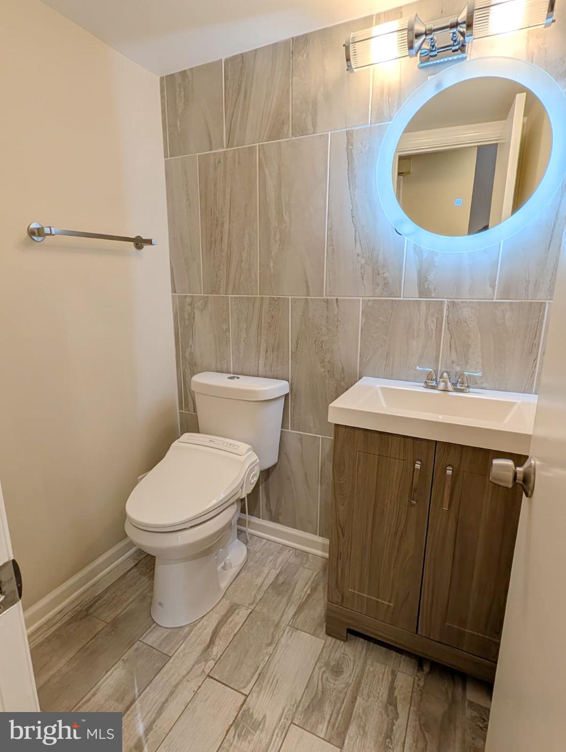 THE DOWNS - MONTG VILL - Residential Lease