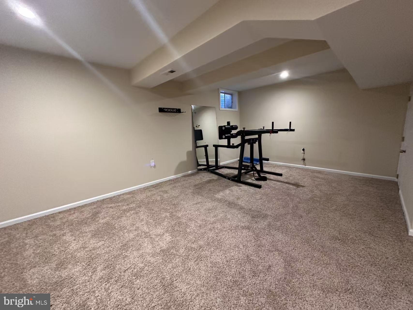 THE DOWNS - MONTG VILL - Residential Lease