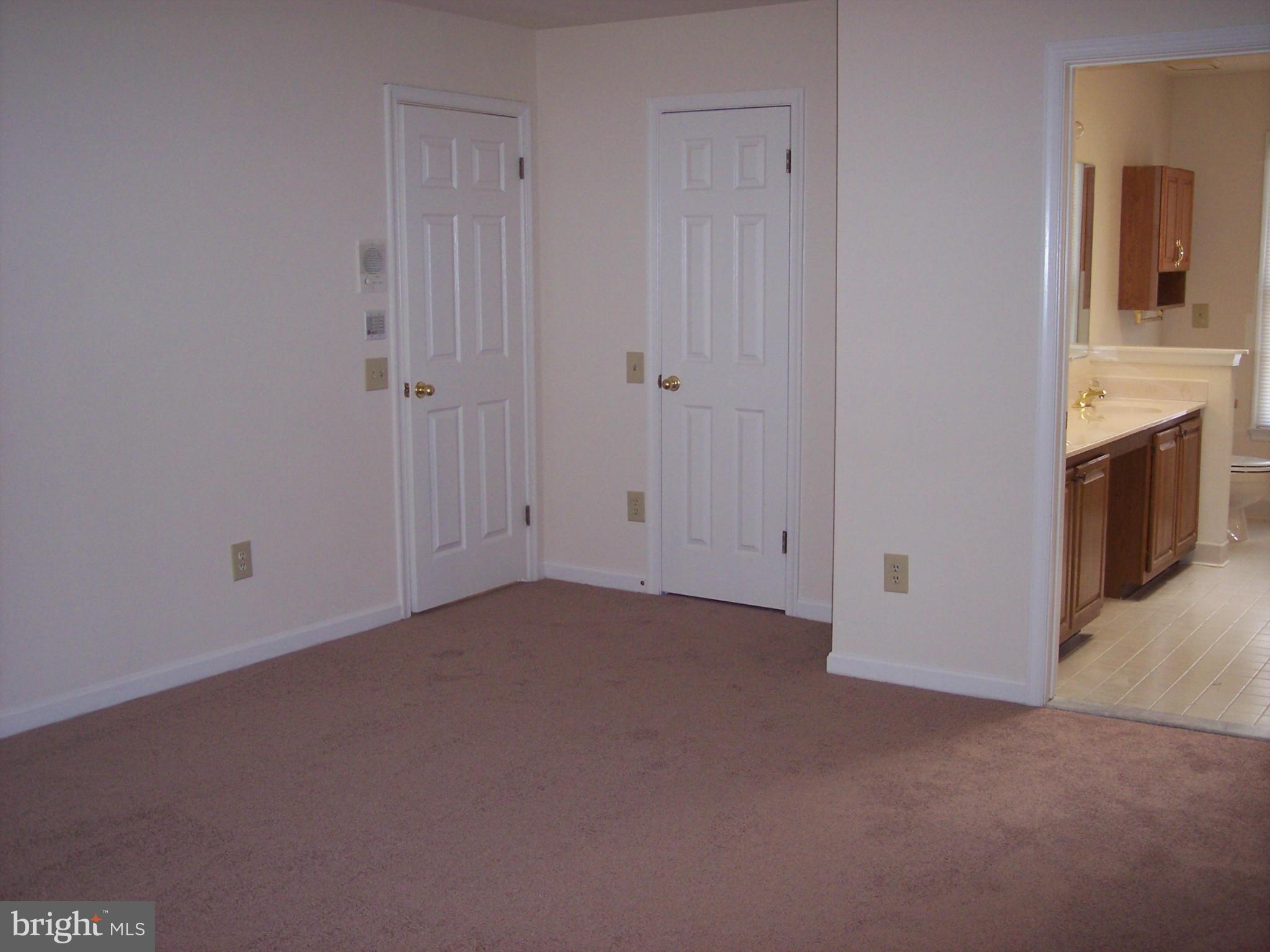 HIGHLAND MEADOWS - Residential Lease