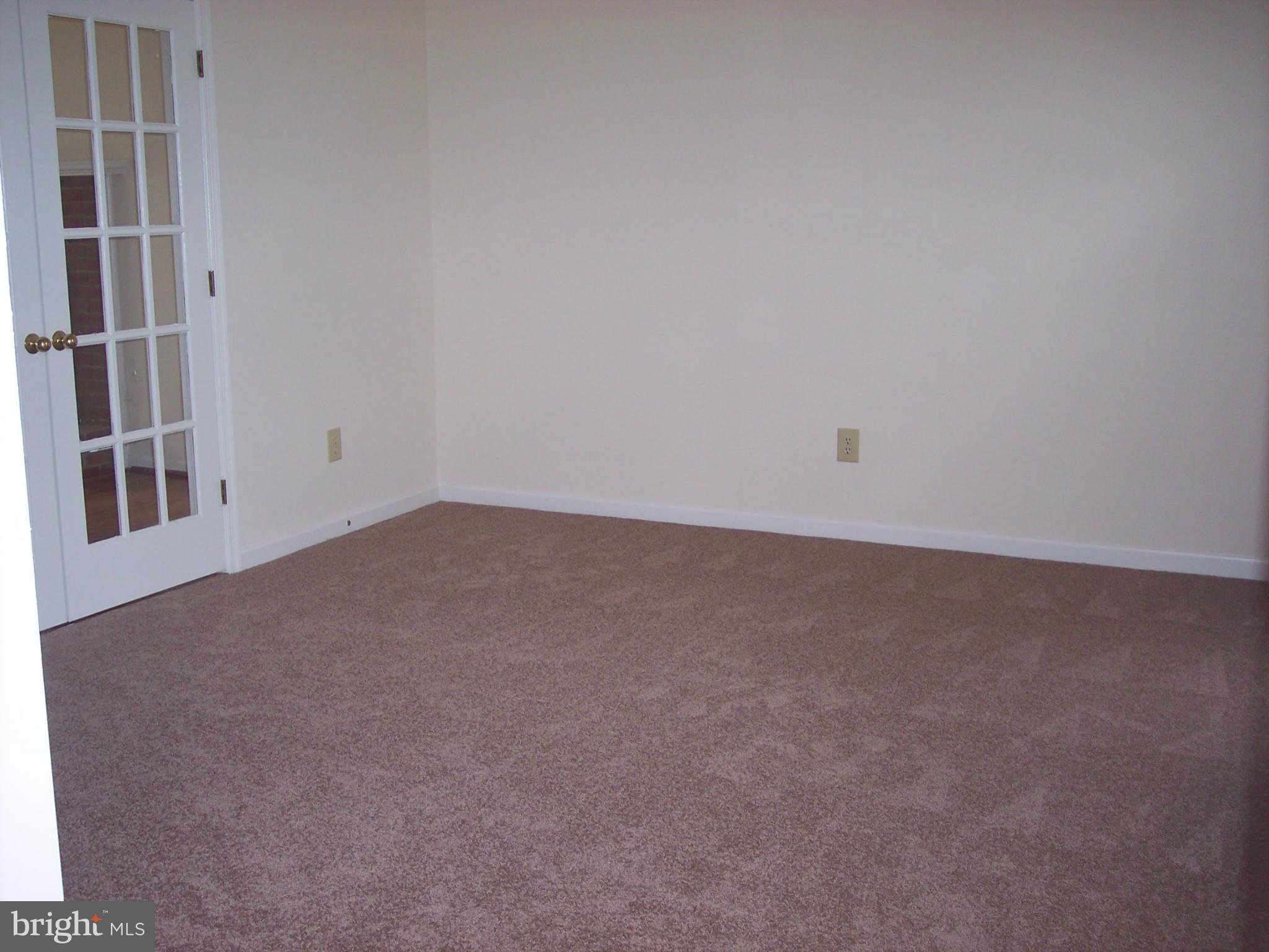 HIGHLAND MEADOWS - Residential Lease