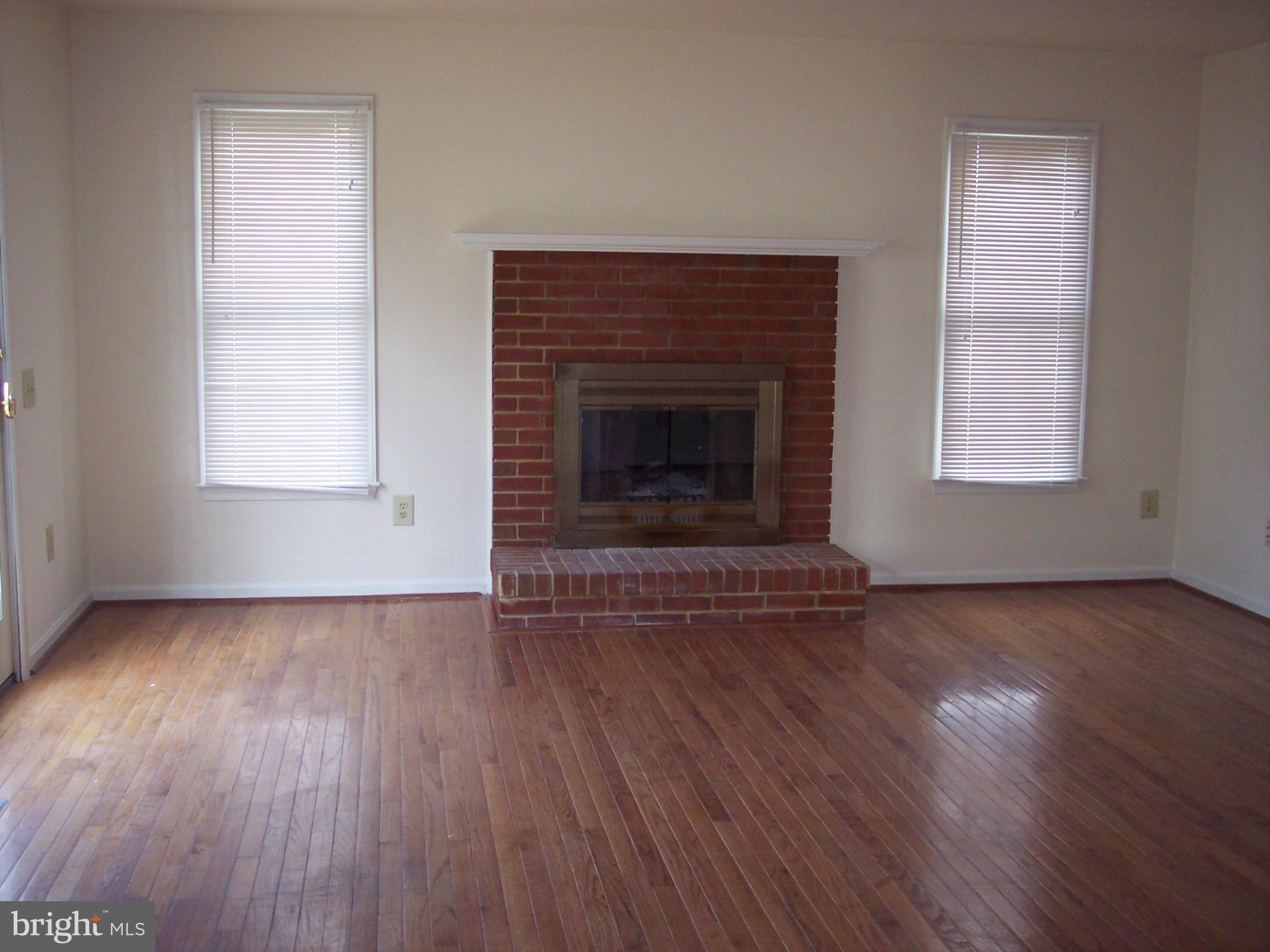 HIGHLAND MEADOWS - Residential Lease