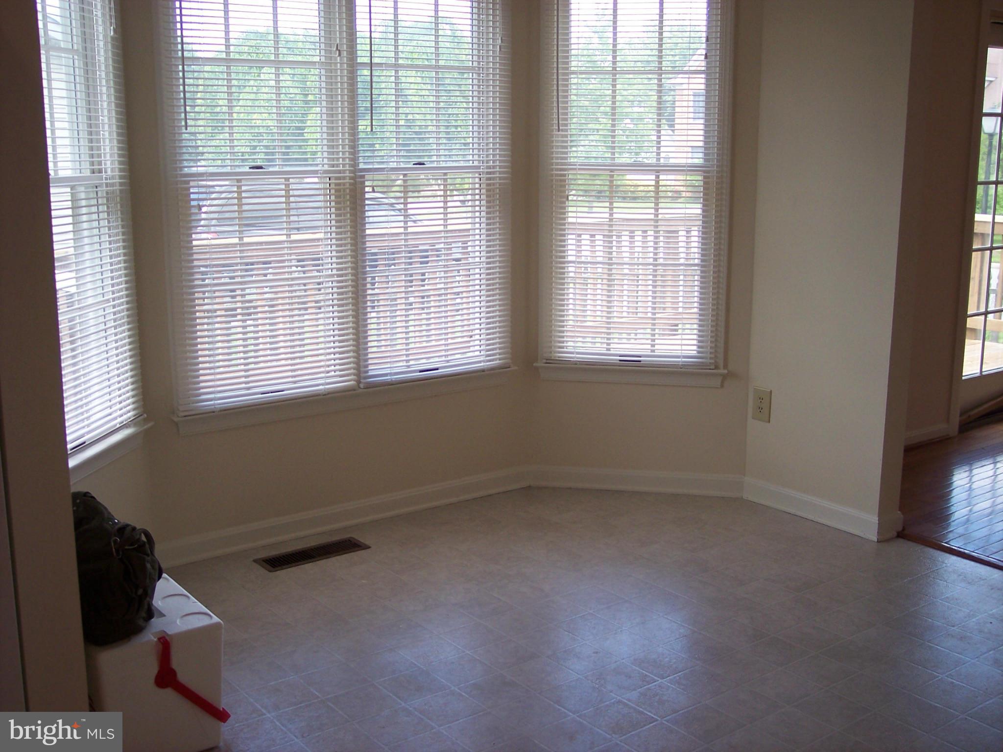 HIGHLAND MEADOWS - Residential Lease