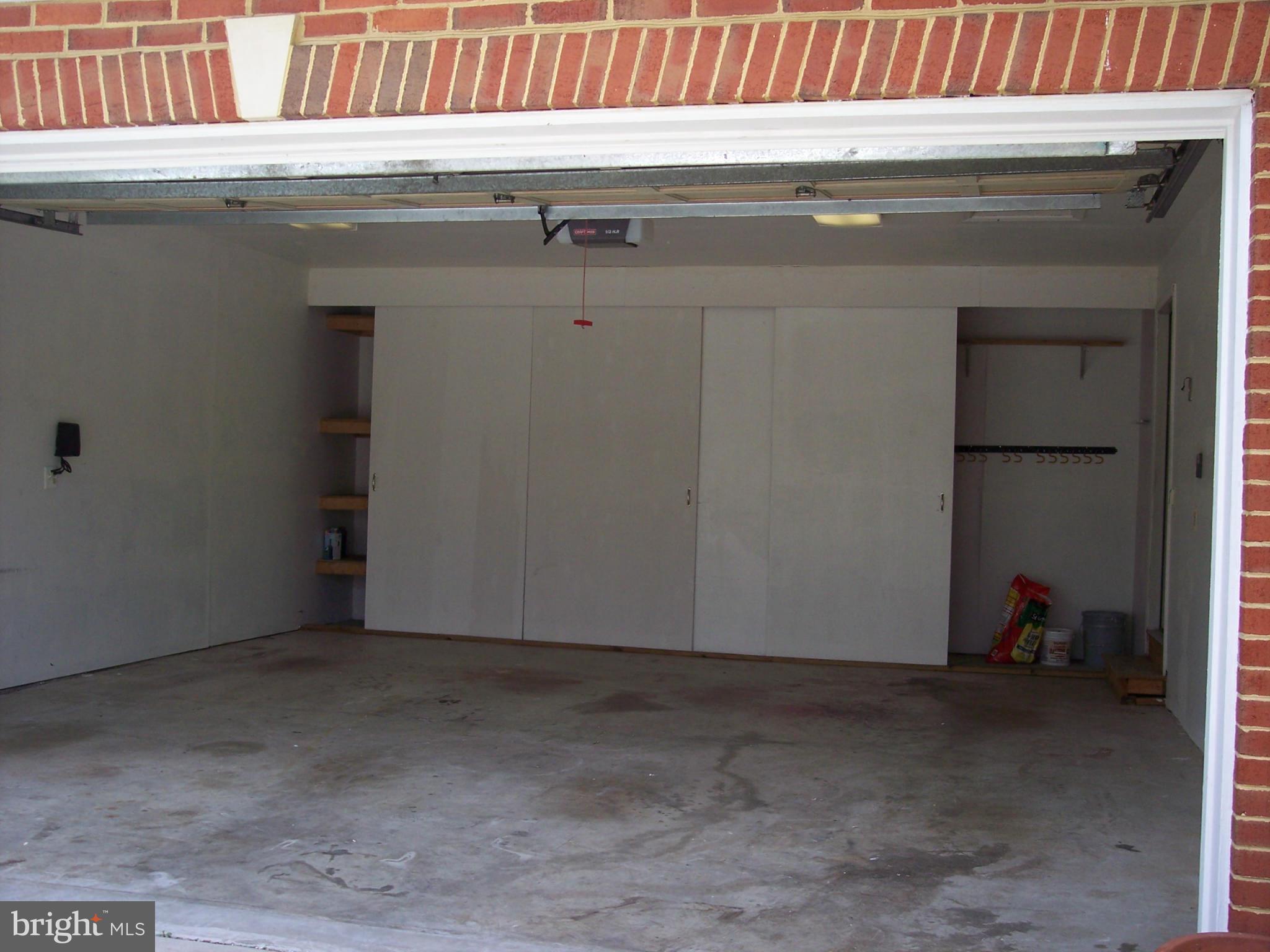 HIGHLAND MEADOWS - Residential Lease