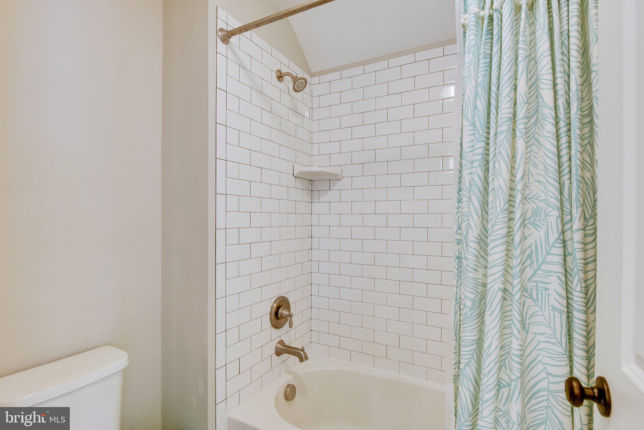 RUCKERS LANGLEY - Residential